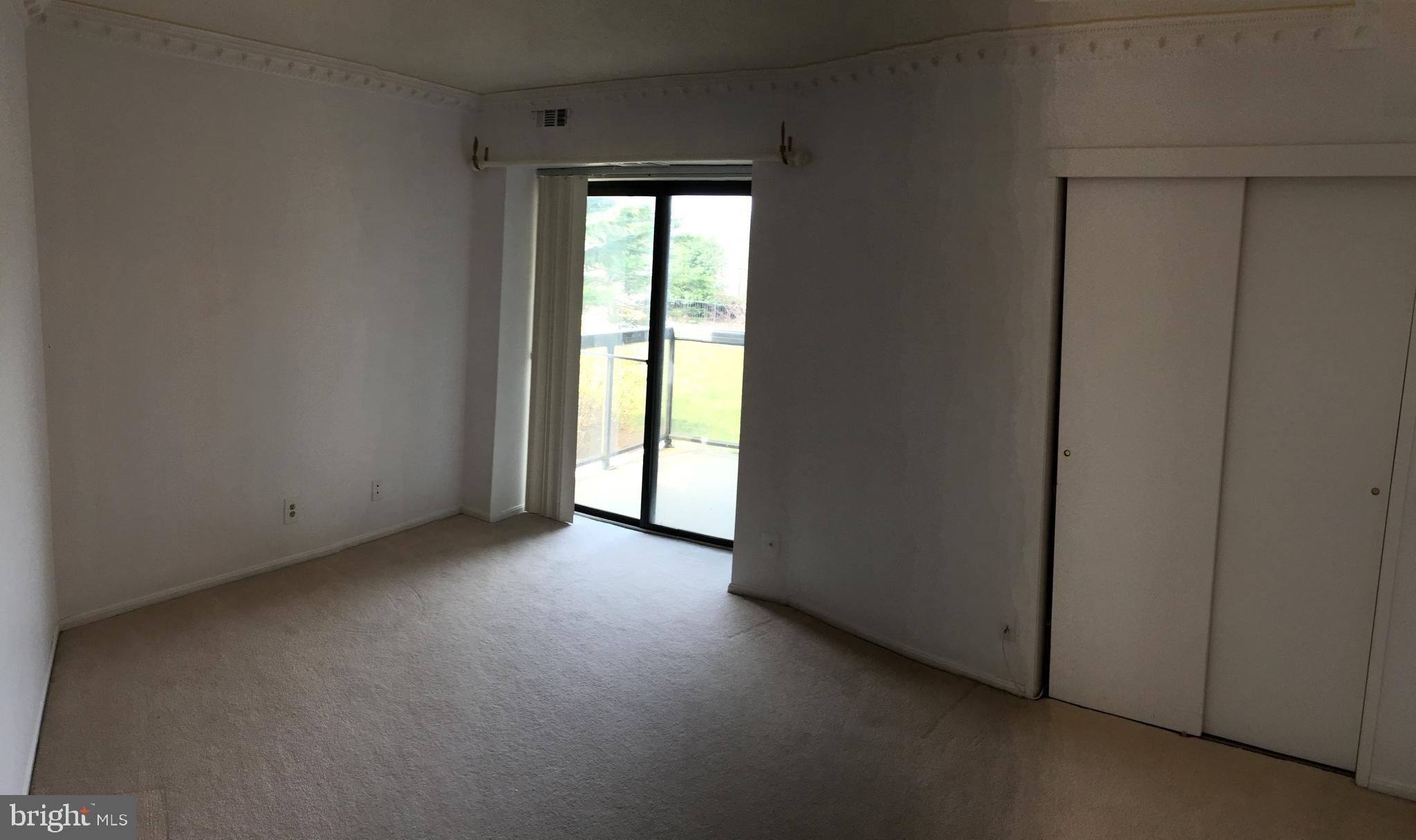 ROTONDA - Residential Lease