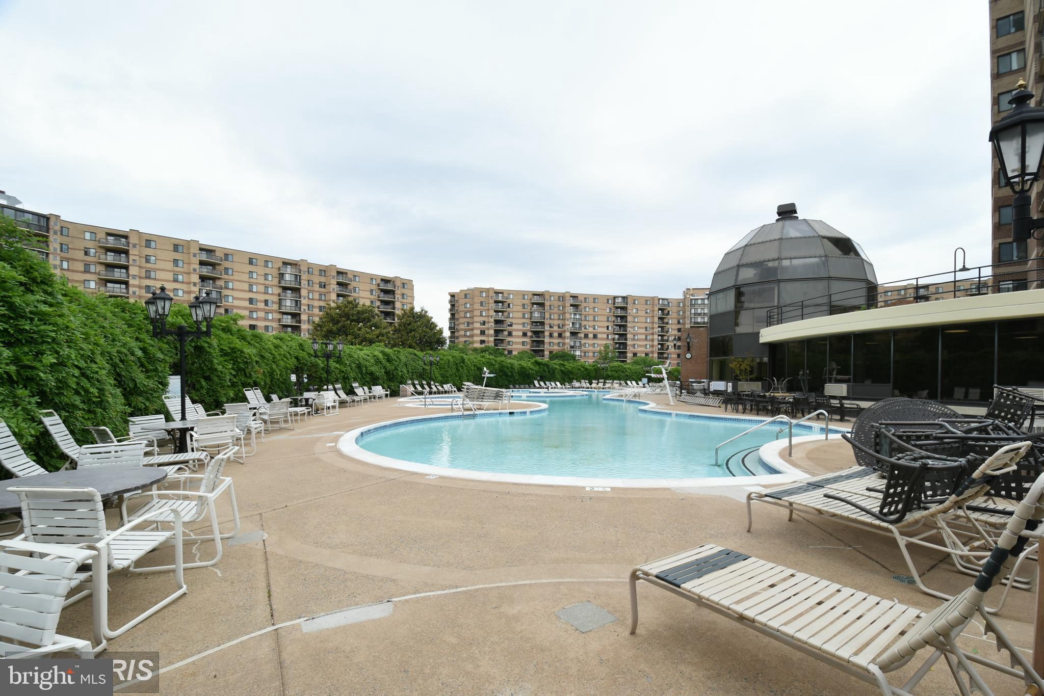 ROTONDA - Residential Lease