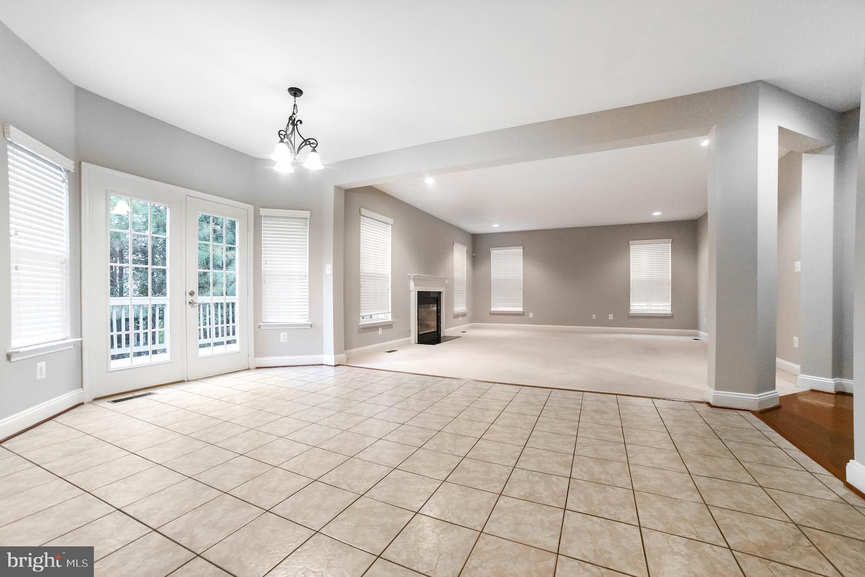 DAHLIA PARK OF WILDEWOOD - Residential