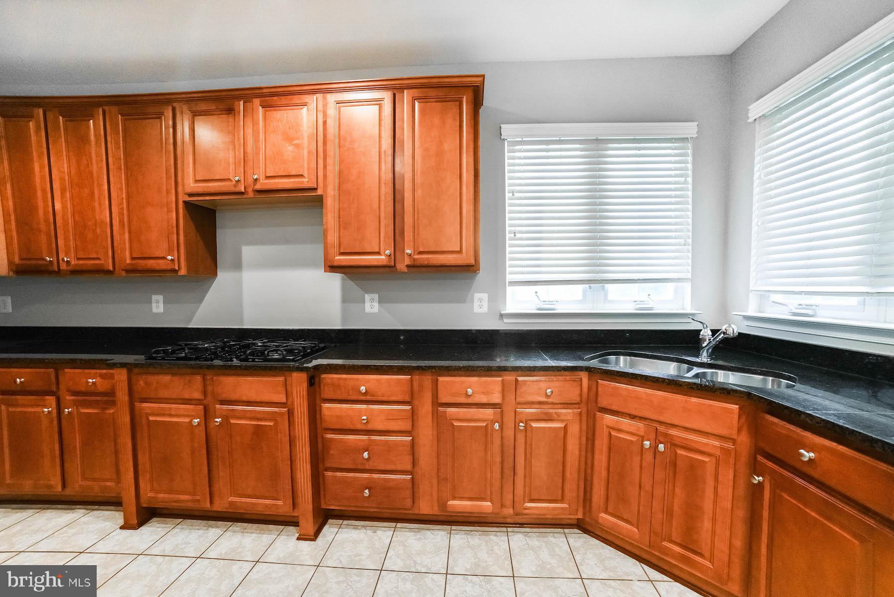 DAHLIA PARK OF WILDEWOOD - Residential