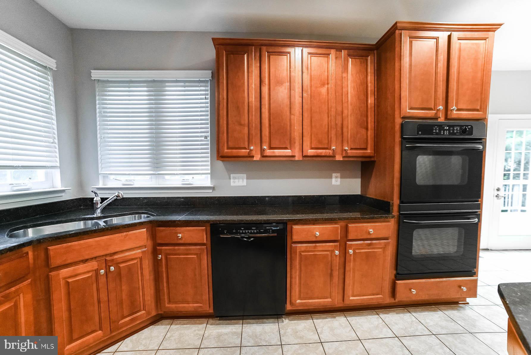 DAHLIA PARK OF WILDEWOOD - Residential