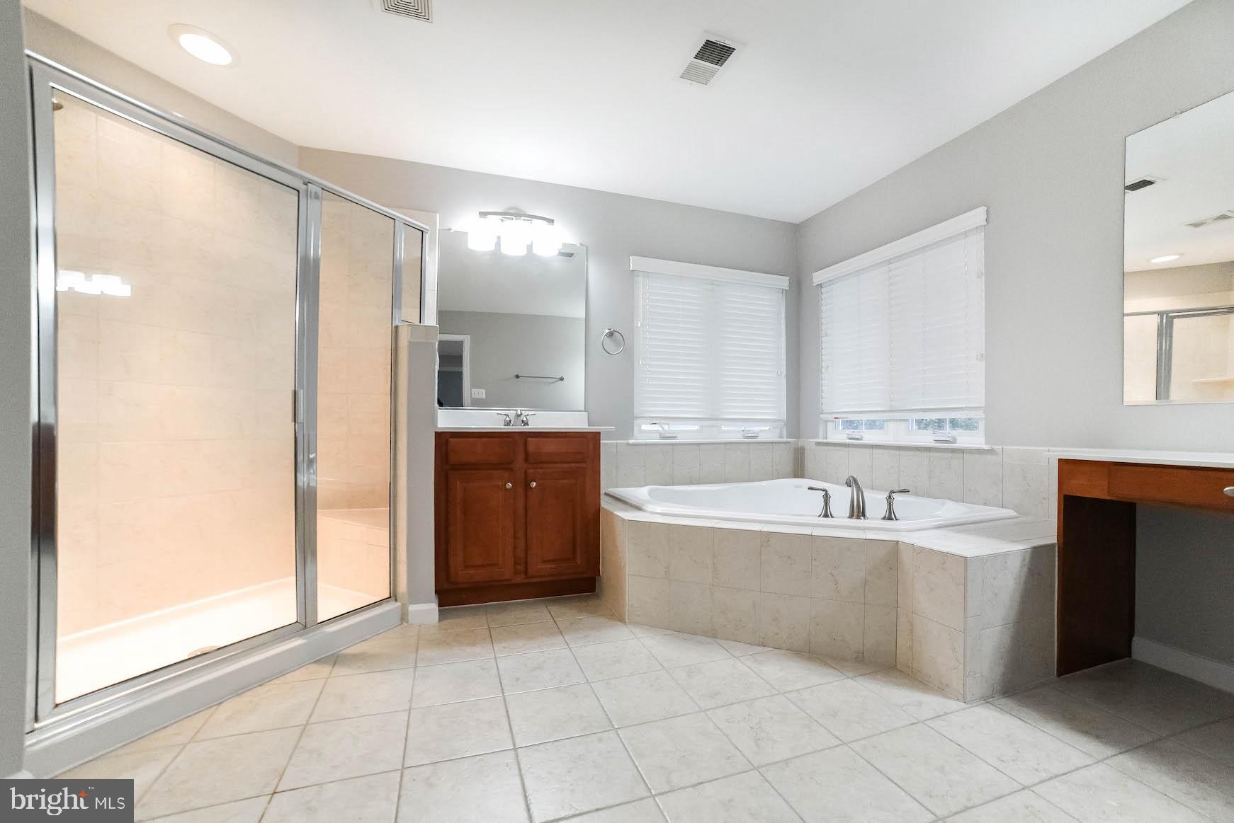 DAHLIA PARK OF WILDEWOOD - Residential