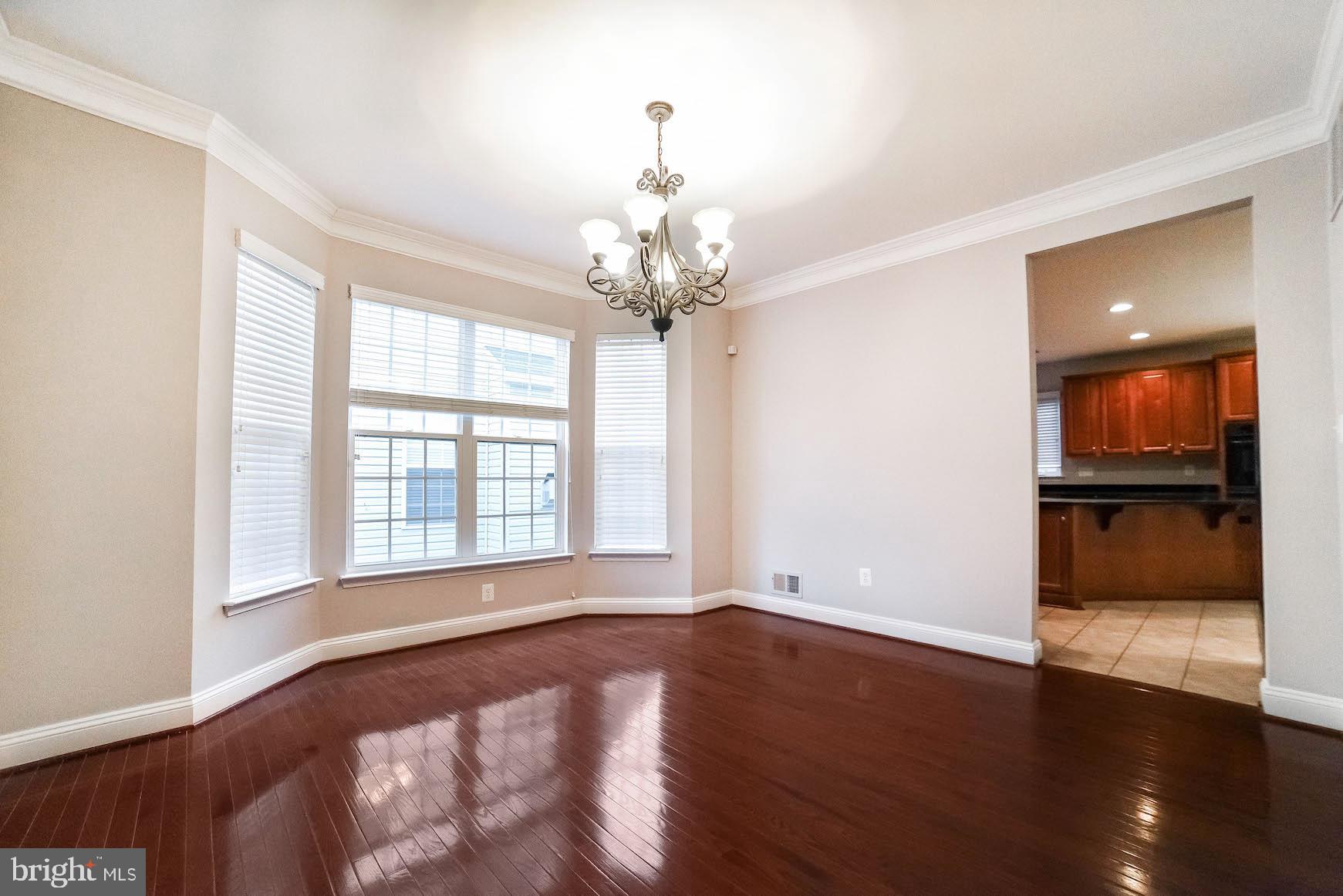 DAHLIA PARK OF WILDEWOOD - Residential