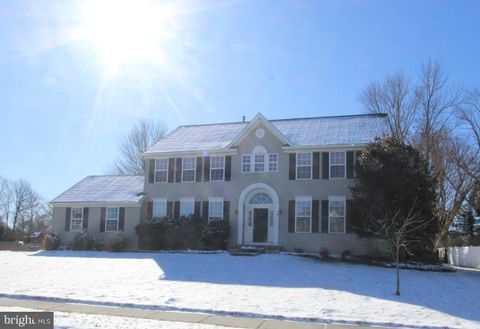 Photo of 8 Lantern Lane, WOODSTOWN, NJ 08098 (MLS # NJSA2017766)