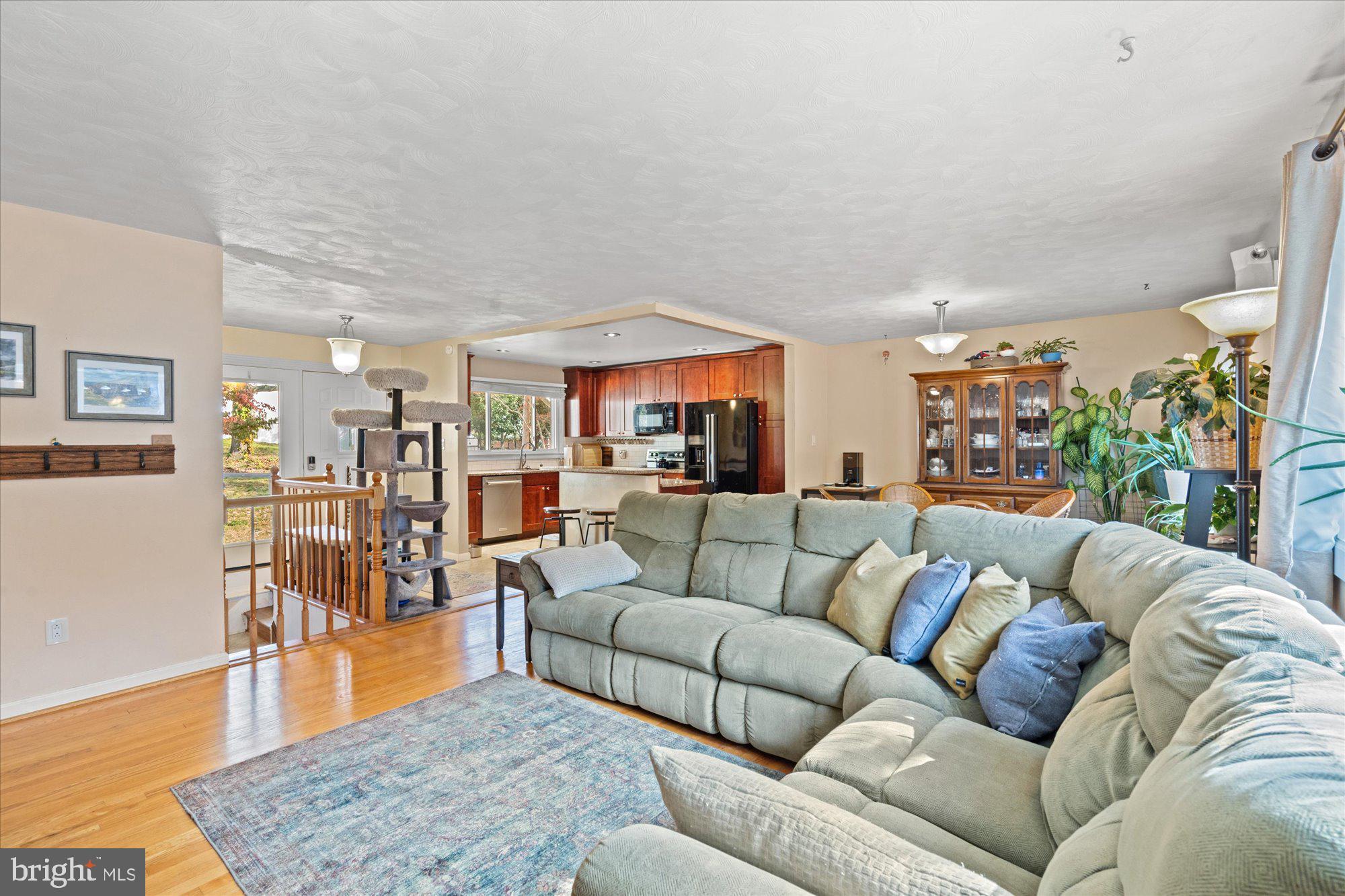 RIDGE VIEW ESTATES - Residential