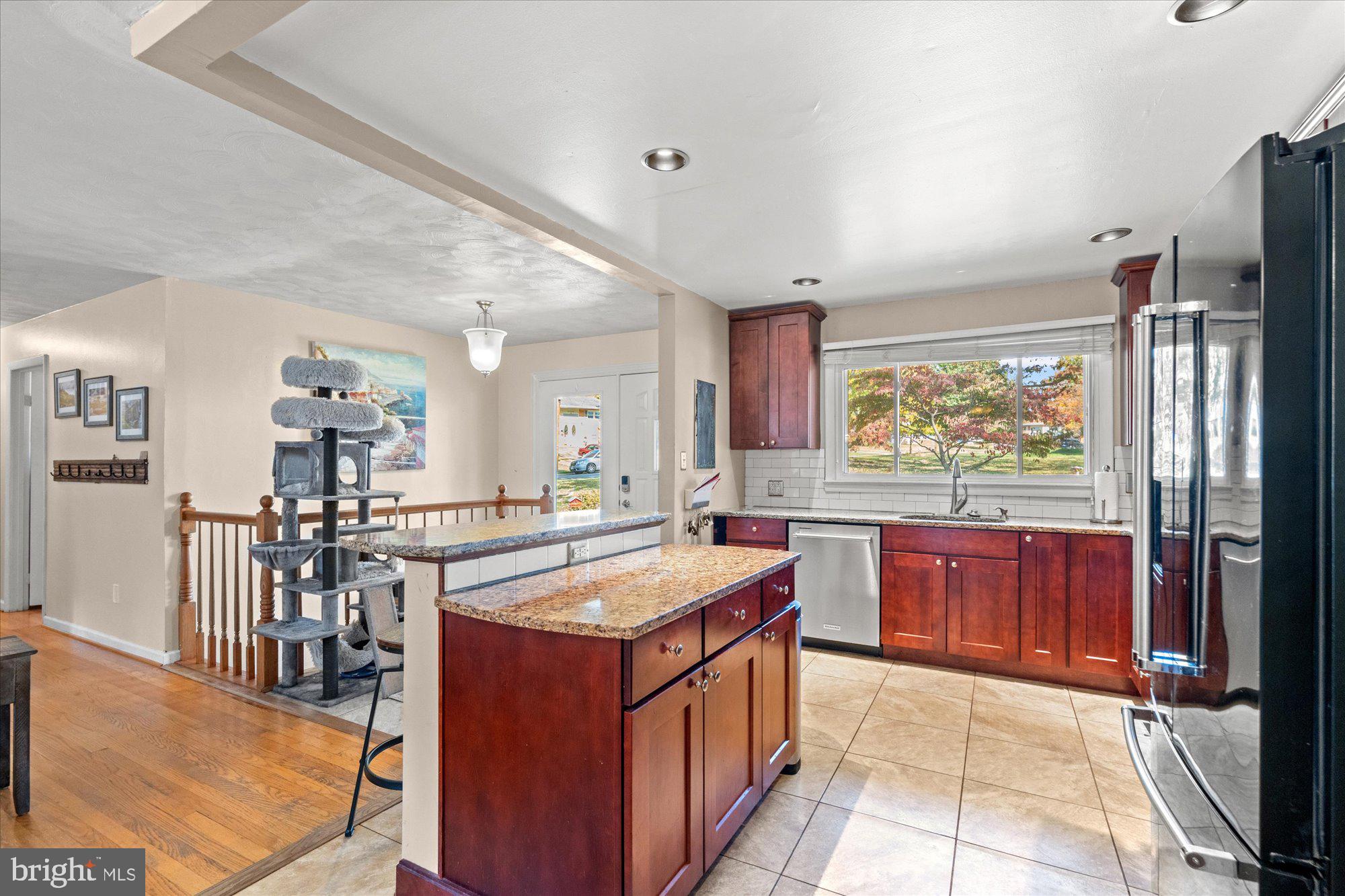 4315 DUBOIS STREET