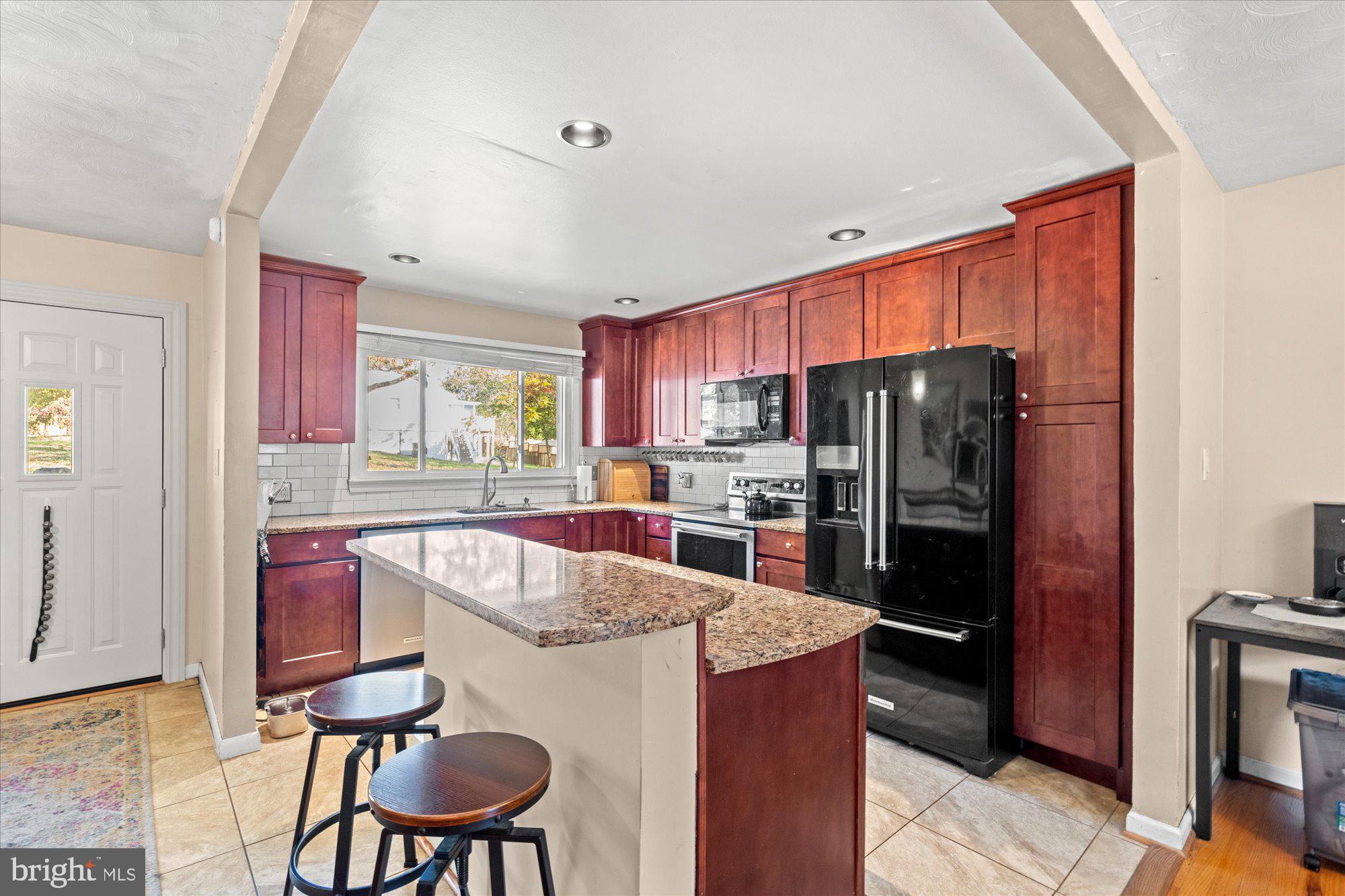 4315 DUBOIS STREET
