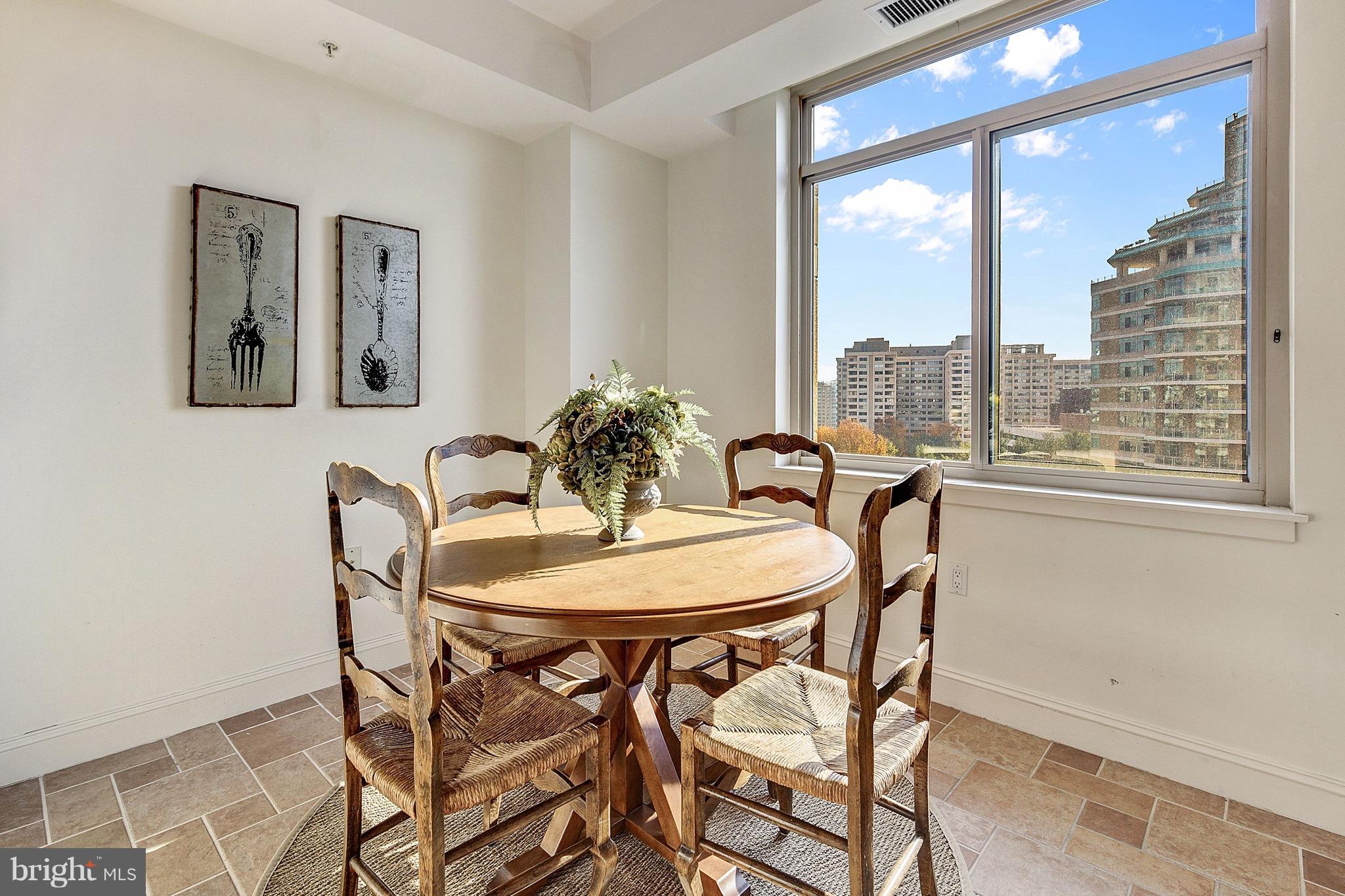 SOMERSET HOUSE CONDOS - Residential