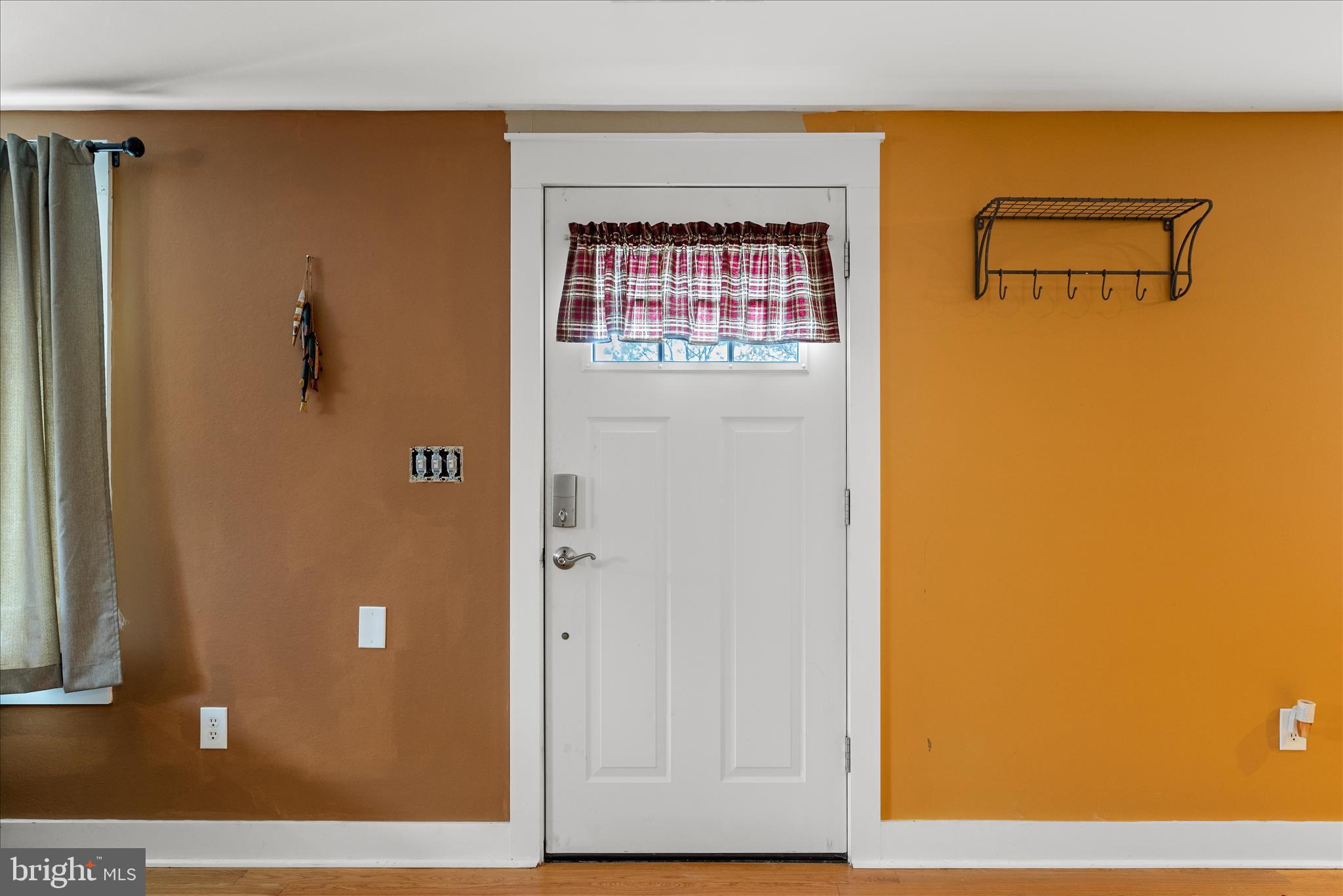 WINDY KNOLL - Residential