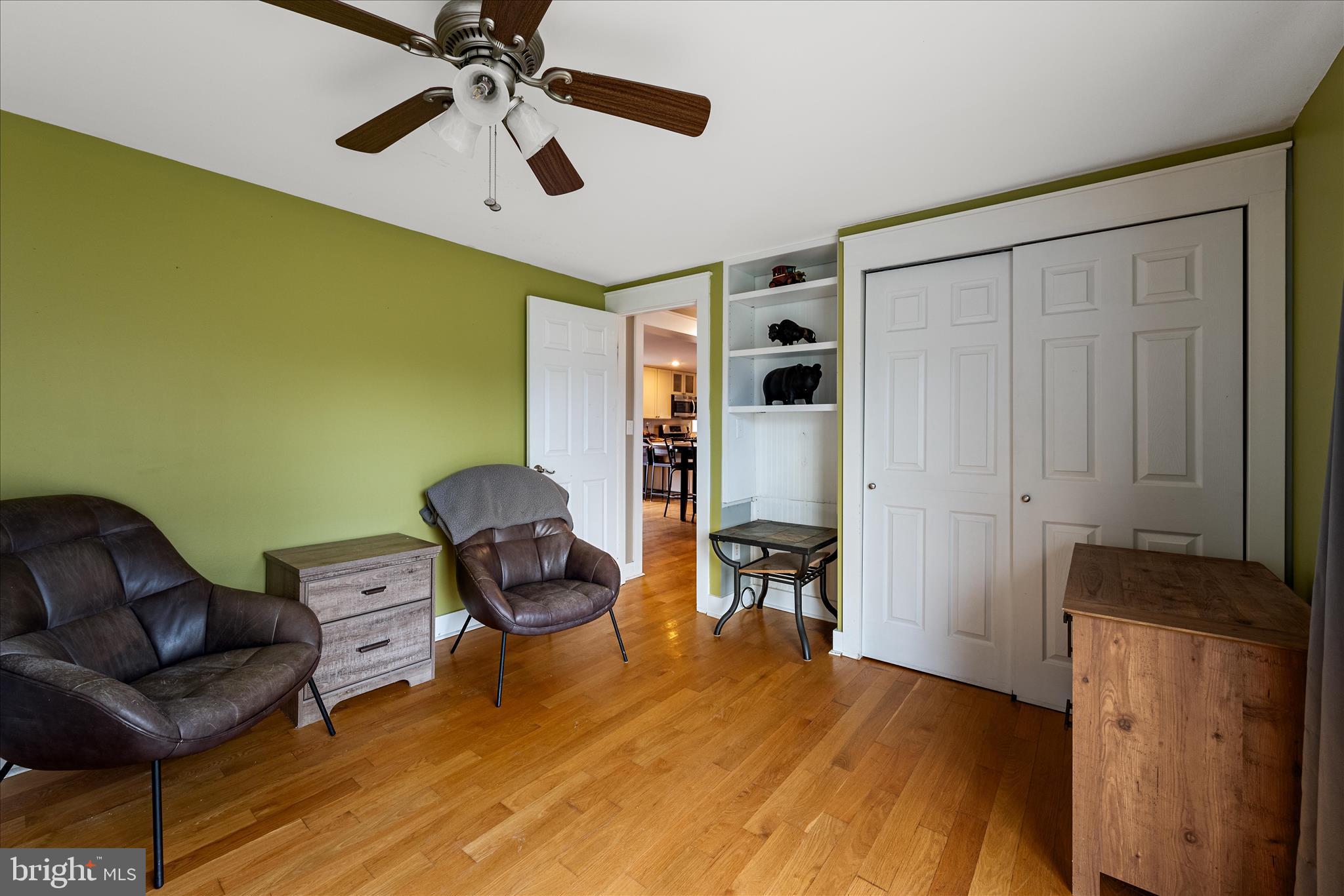 WINDY KNOLL - Residential