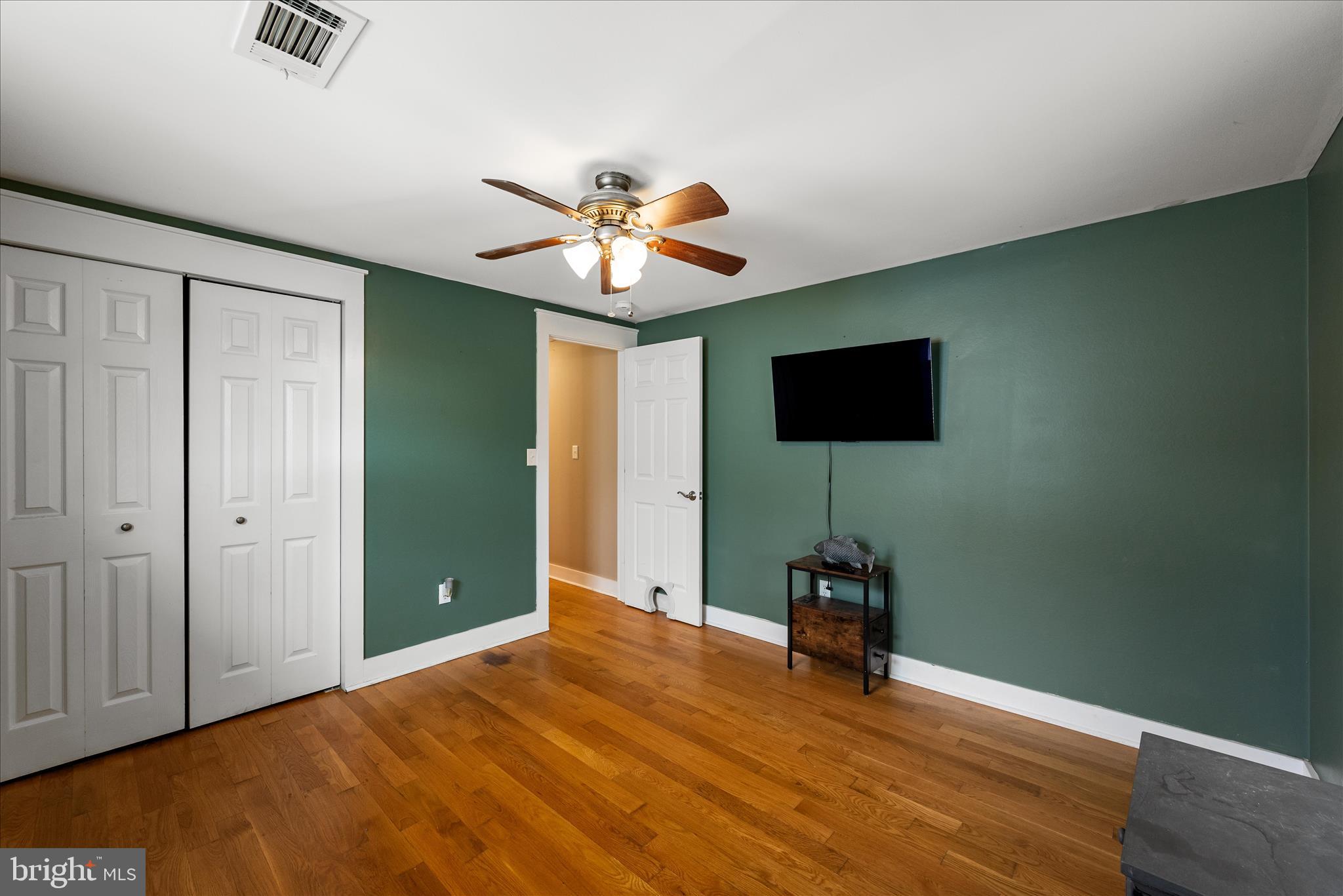 WINDY KNOLL - Residential