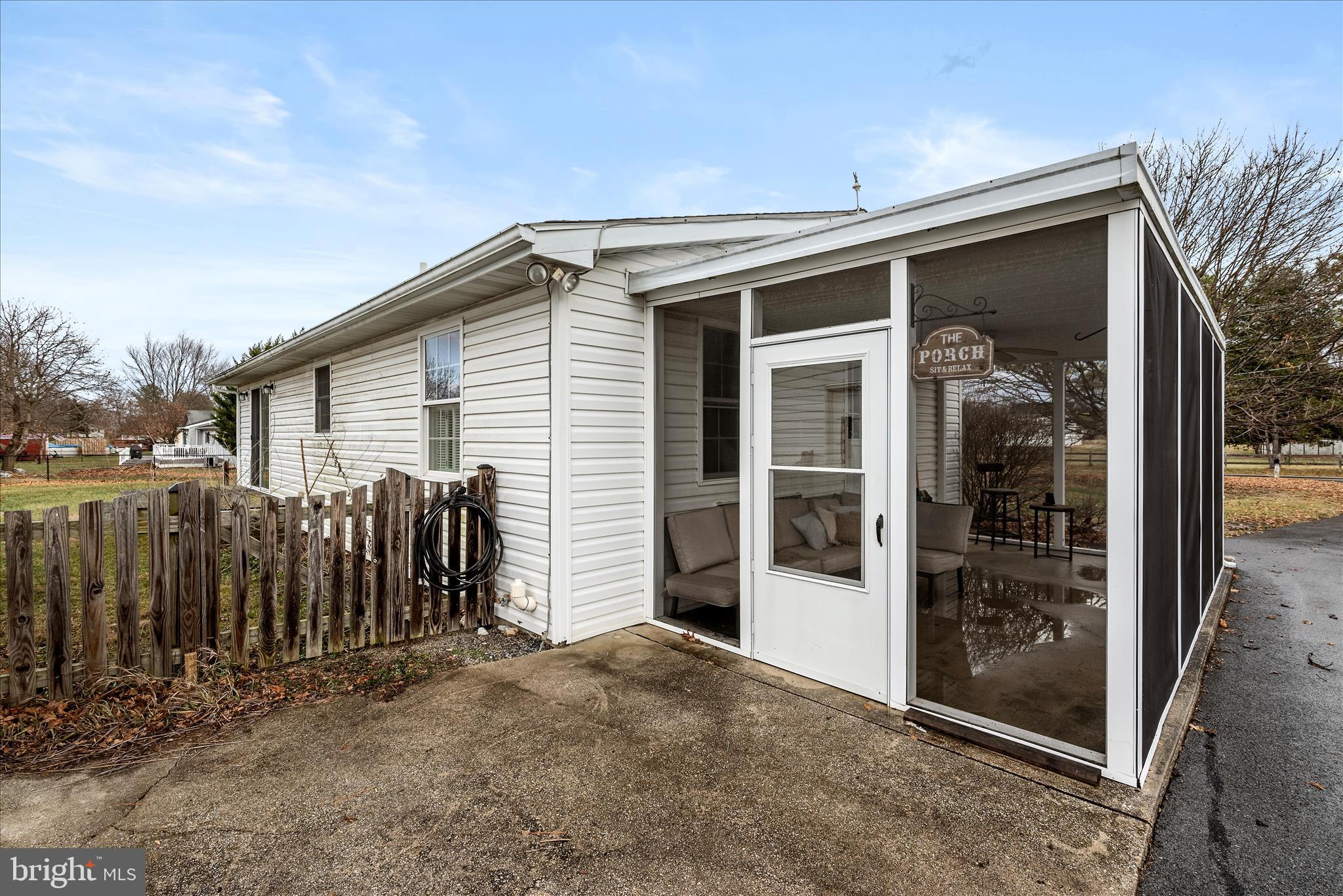 WINDY KNOLL - Residential