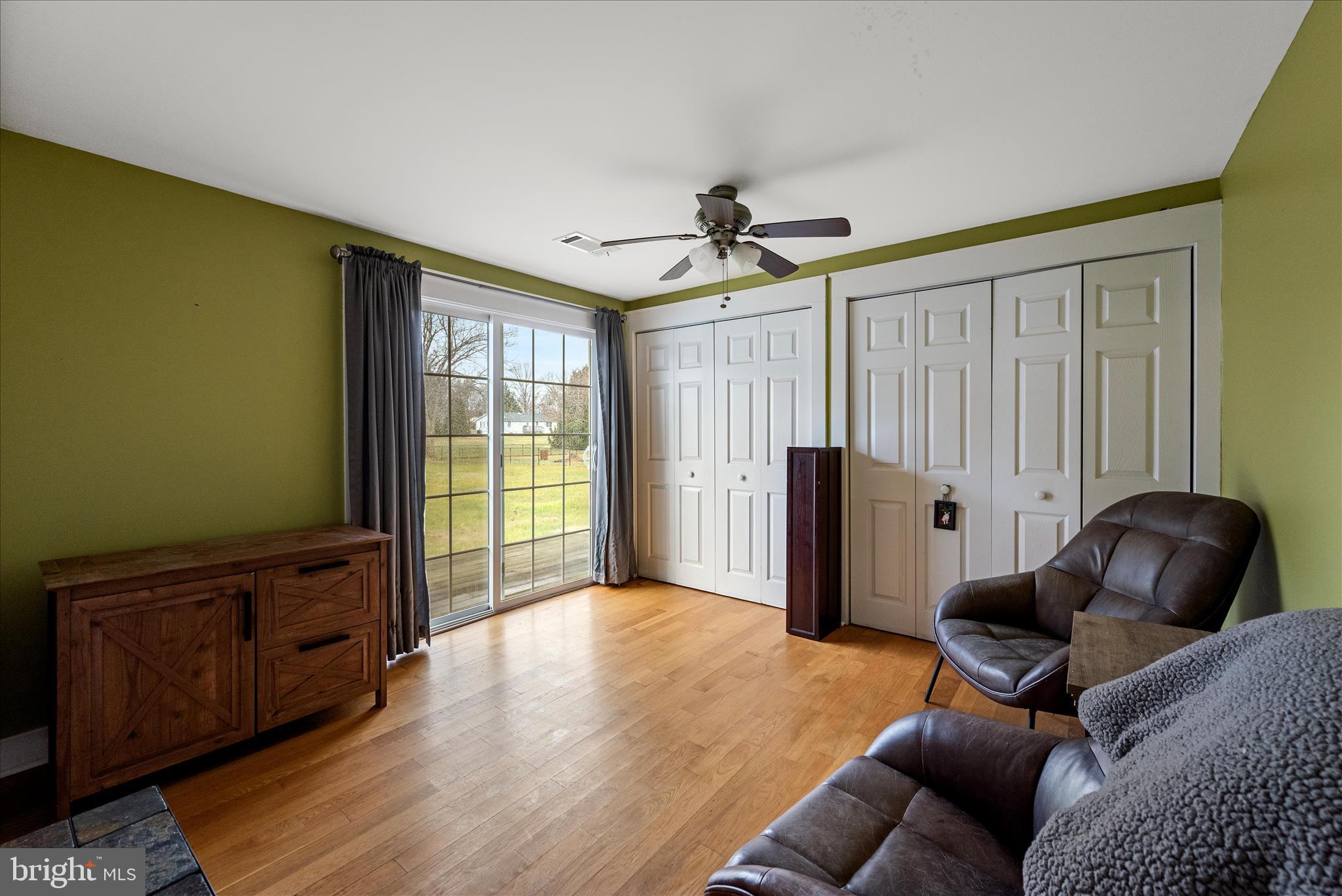 WINDY KNOLL - Residential