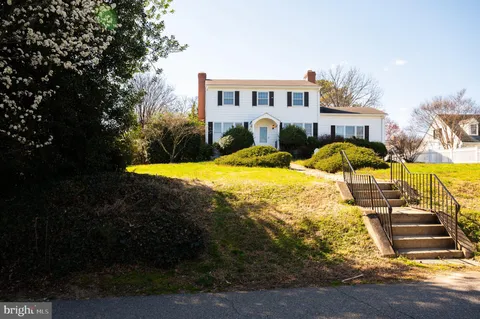 1606 Orchard Street, Alexandria, VA MLS: VAAX2043098