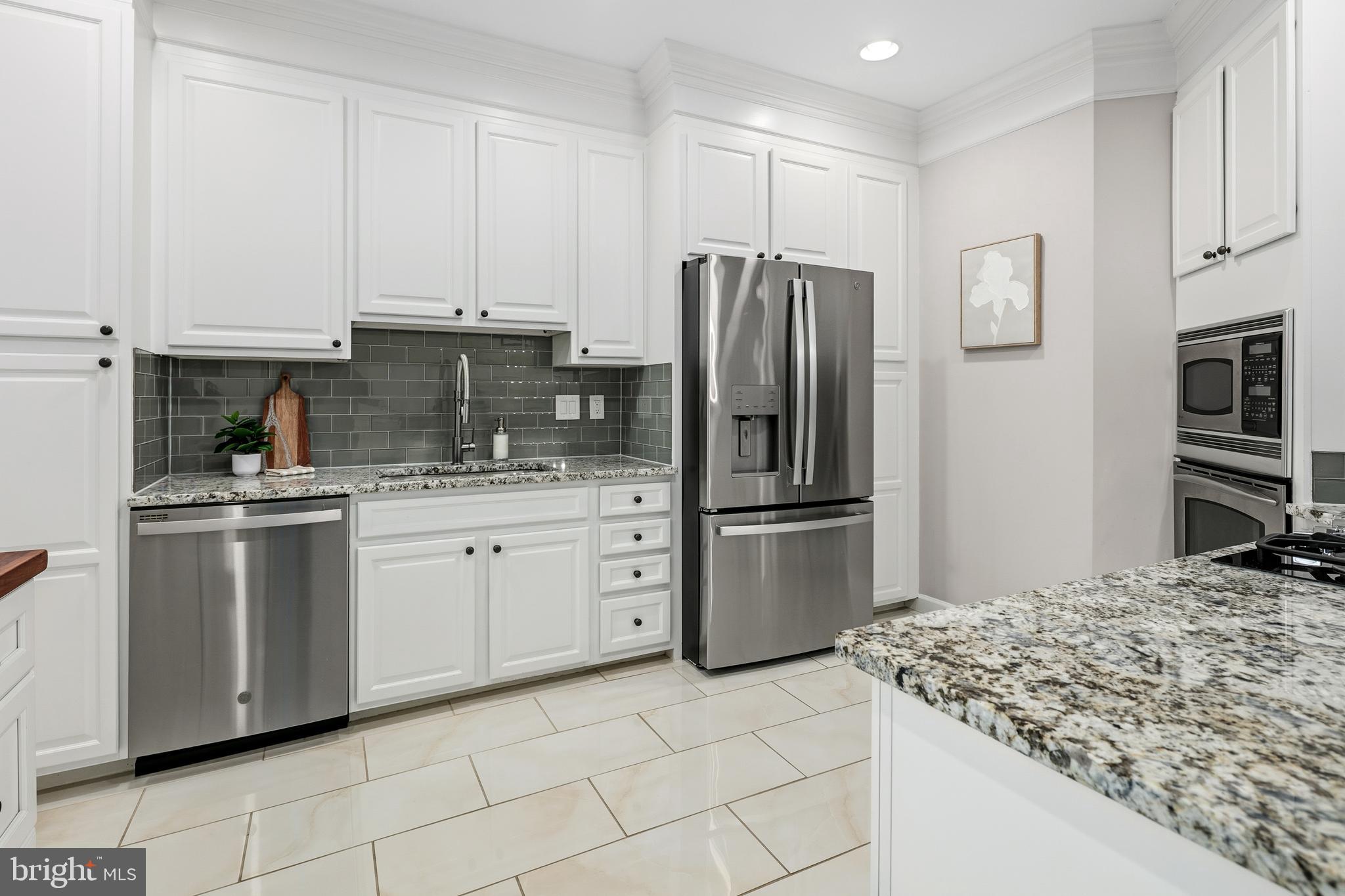 ASPEN HILL - Residential