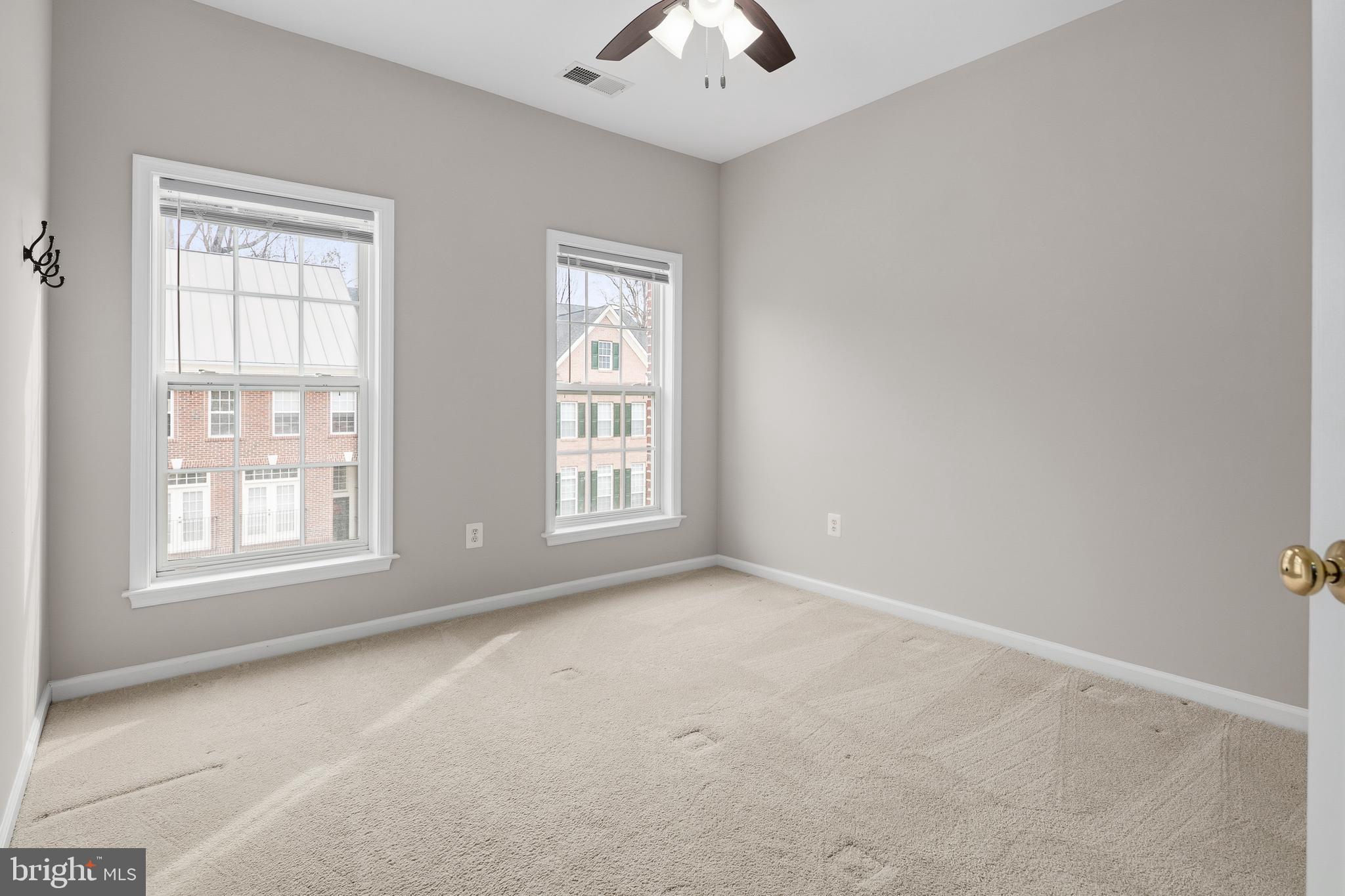 ASPEN HILL - Residential