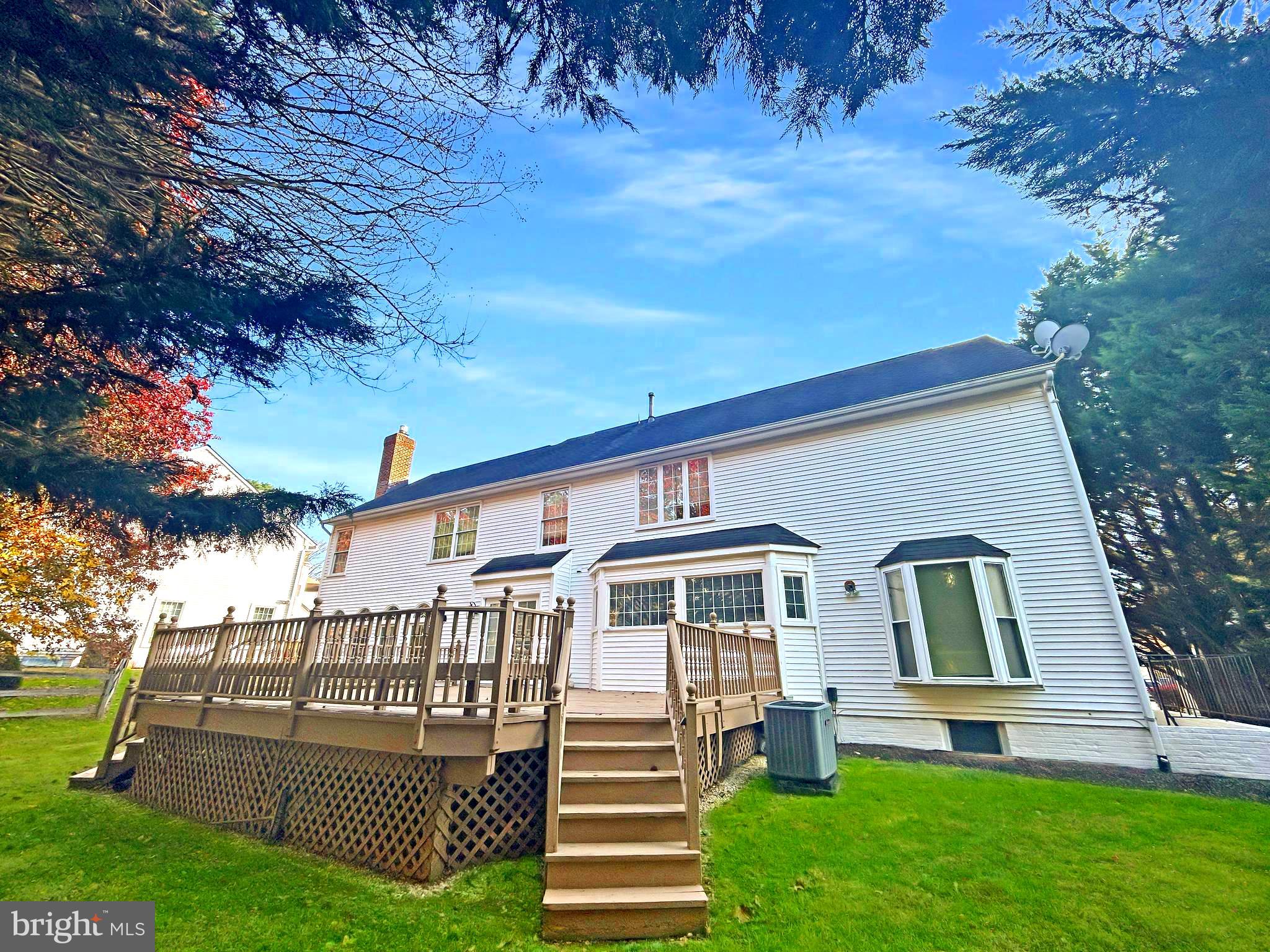 ROSEWOOD MANOR - Residential Lease