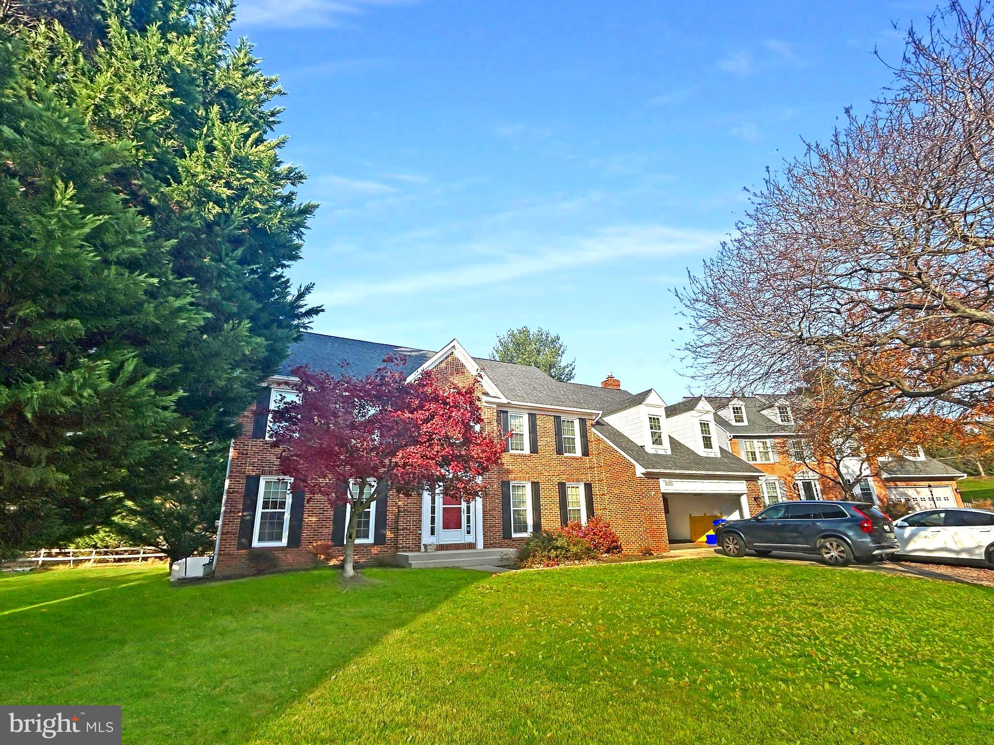 ROSEWOOD MANOR - Residential Lease