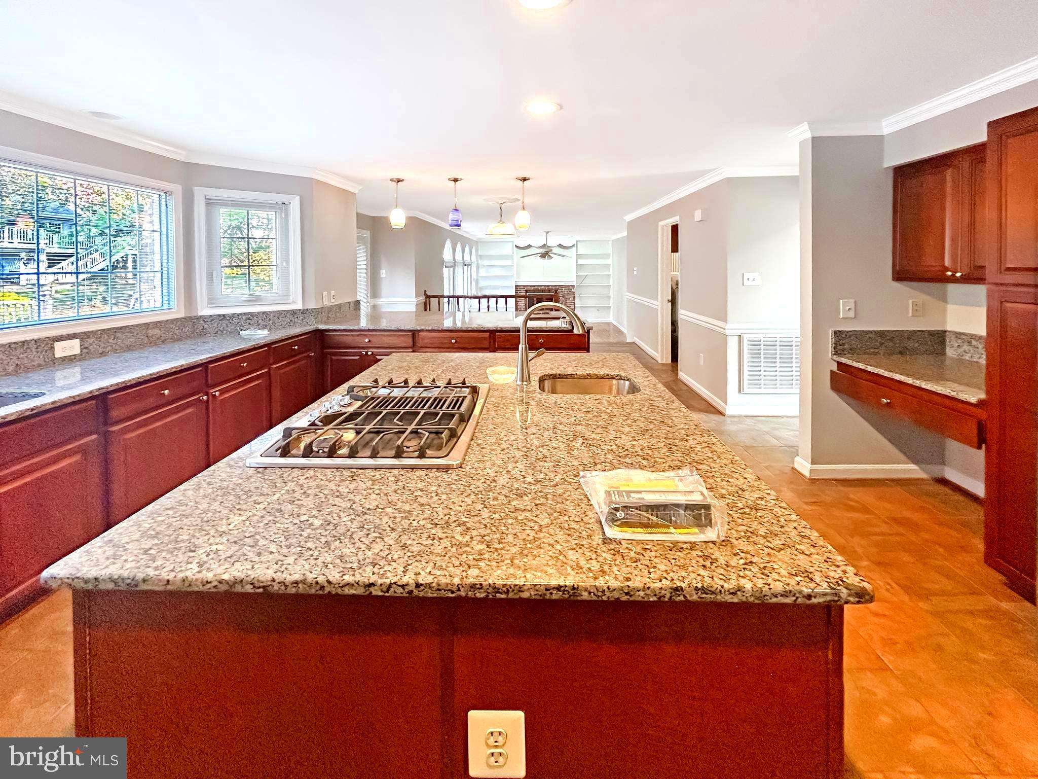 ROSEWOOD MANOR - Residential Lease