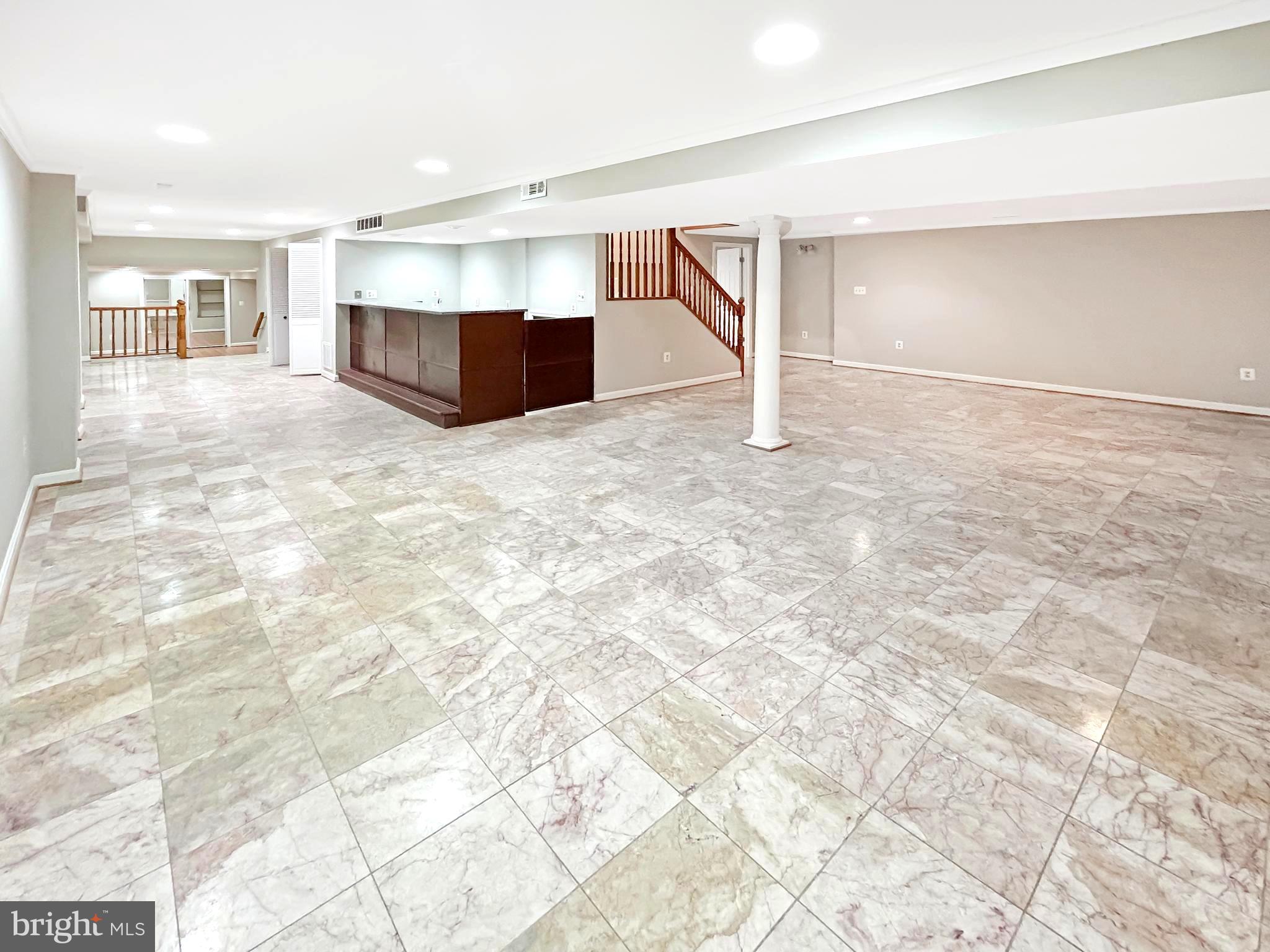 ROSEWOOD MANOR - Residential Lease