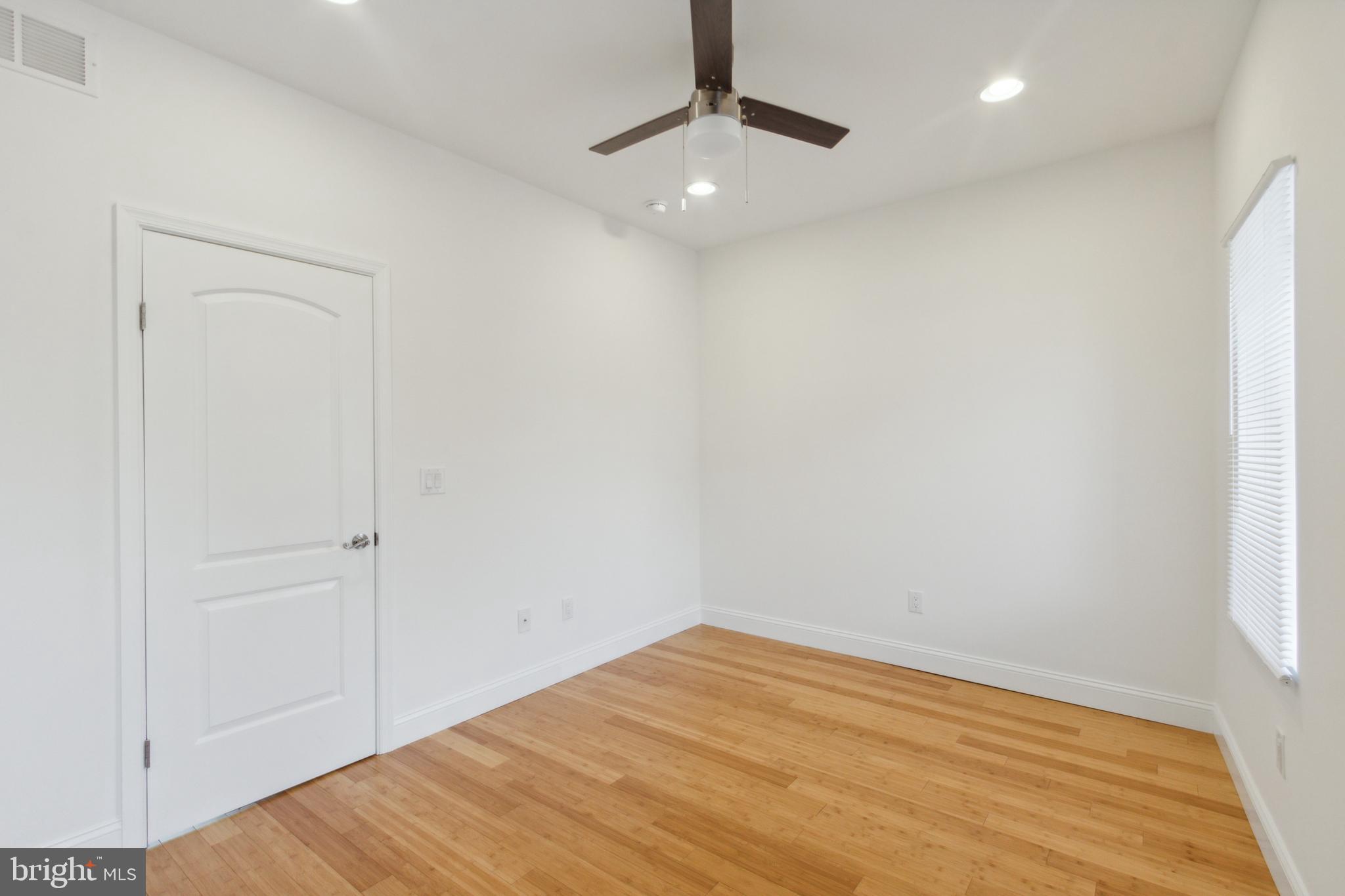 PHILADELPHIA (NORTH) - Residential Lease