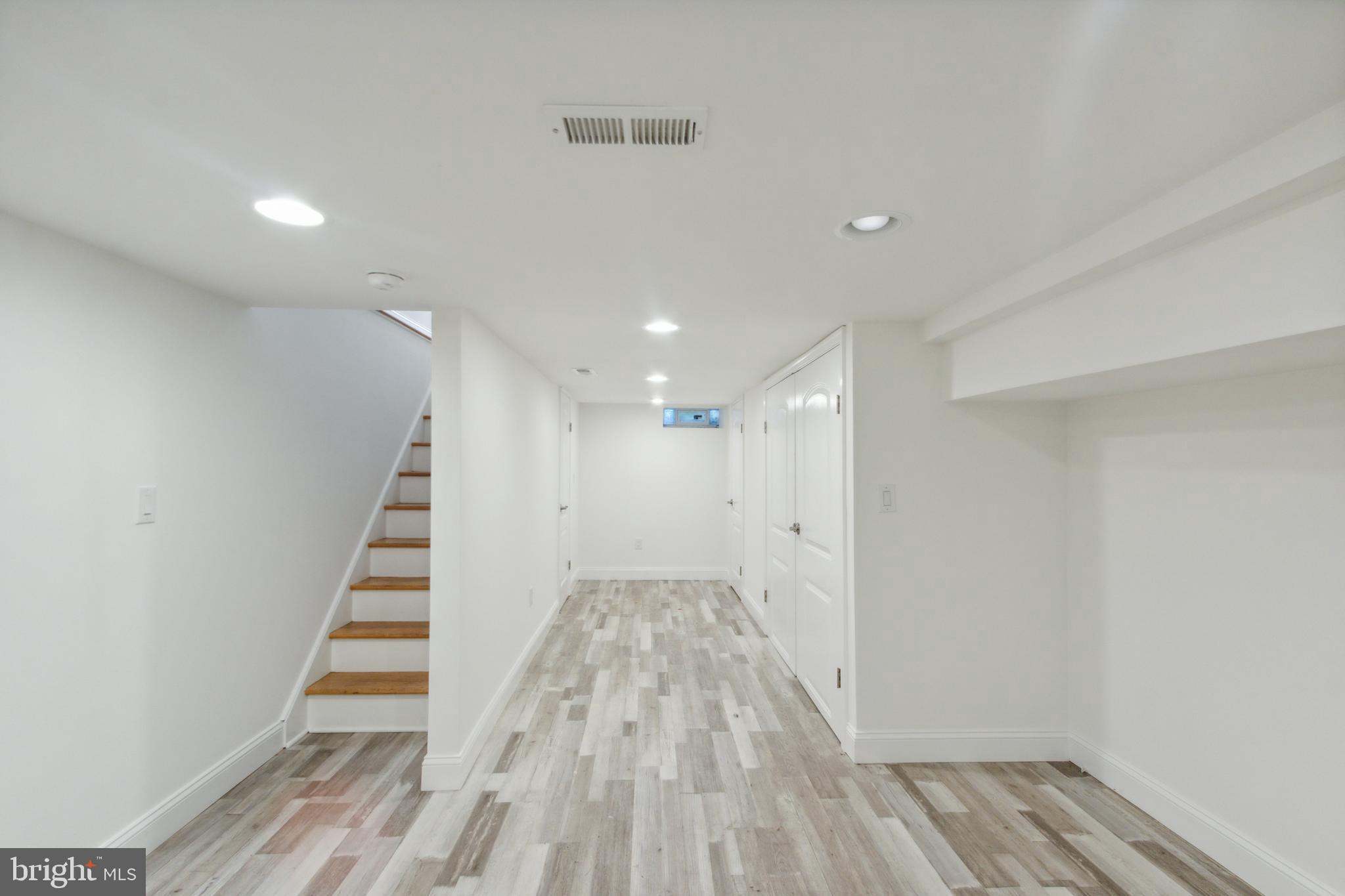 PHILADELPHIA (NORTH) - Residential Lease