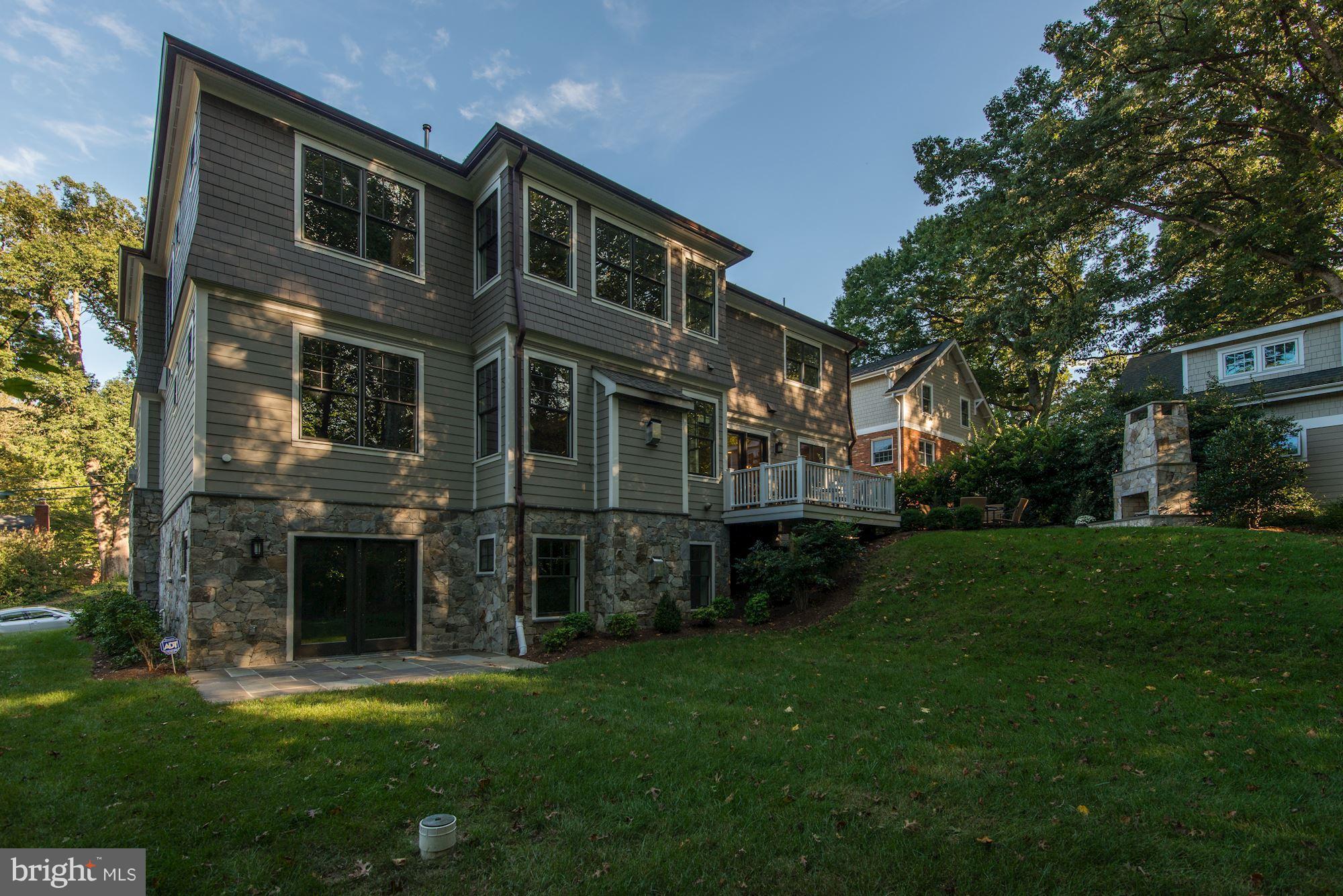 ARLINGWOOD - Residential