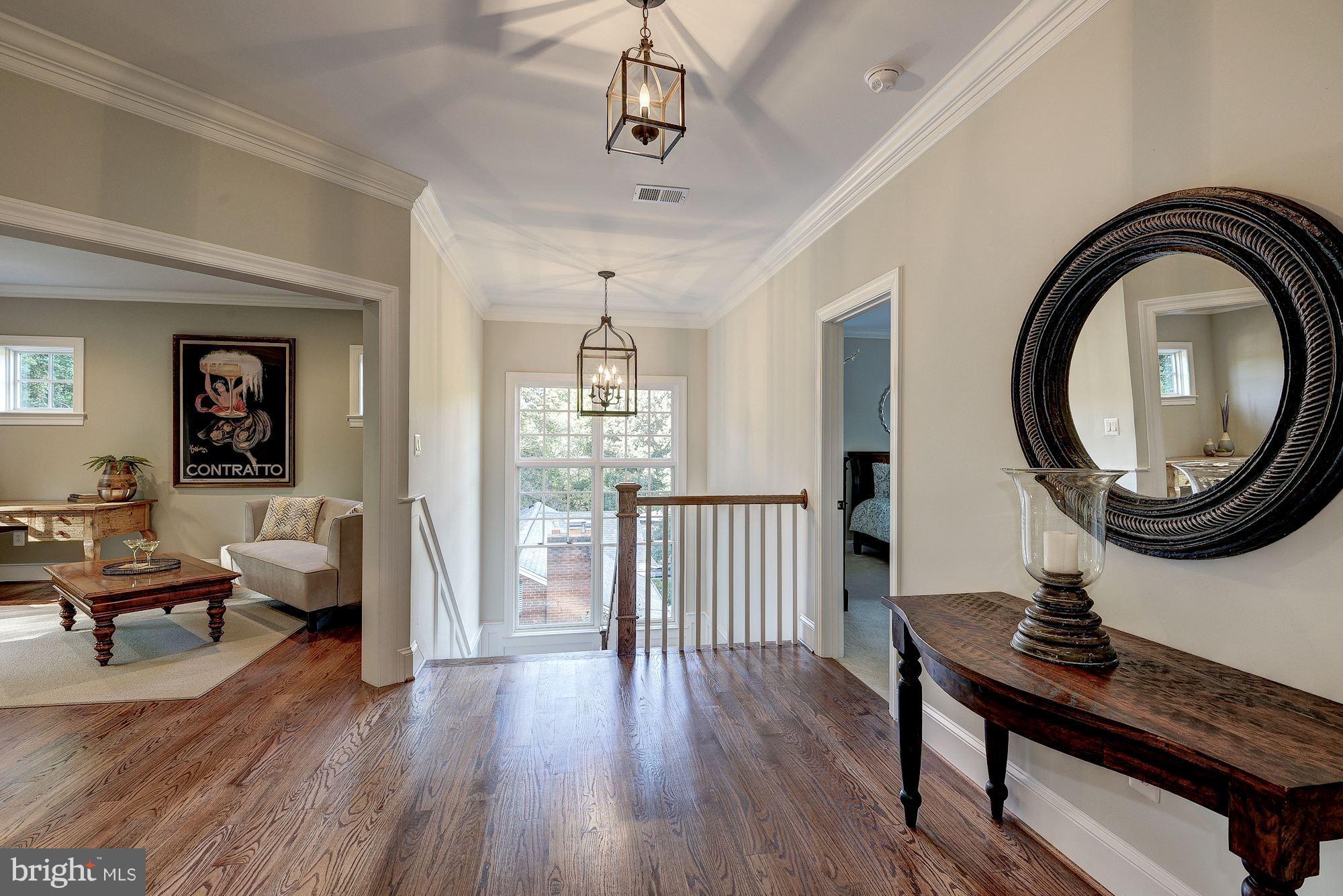 ARLINGWOOD - Residential