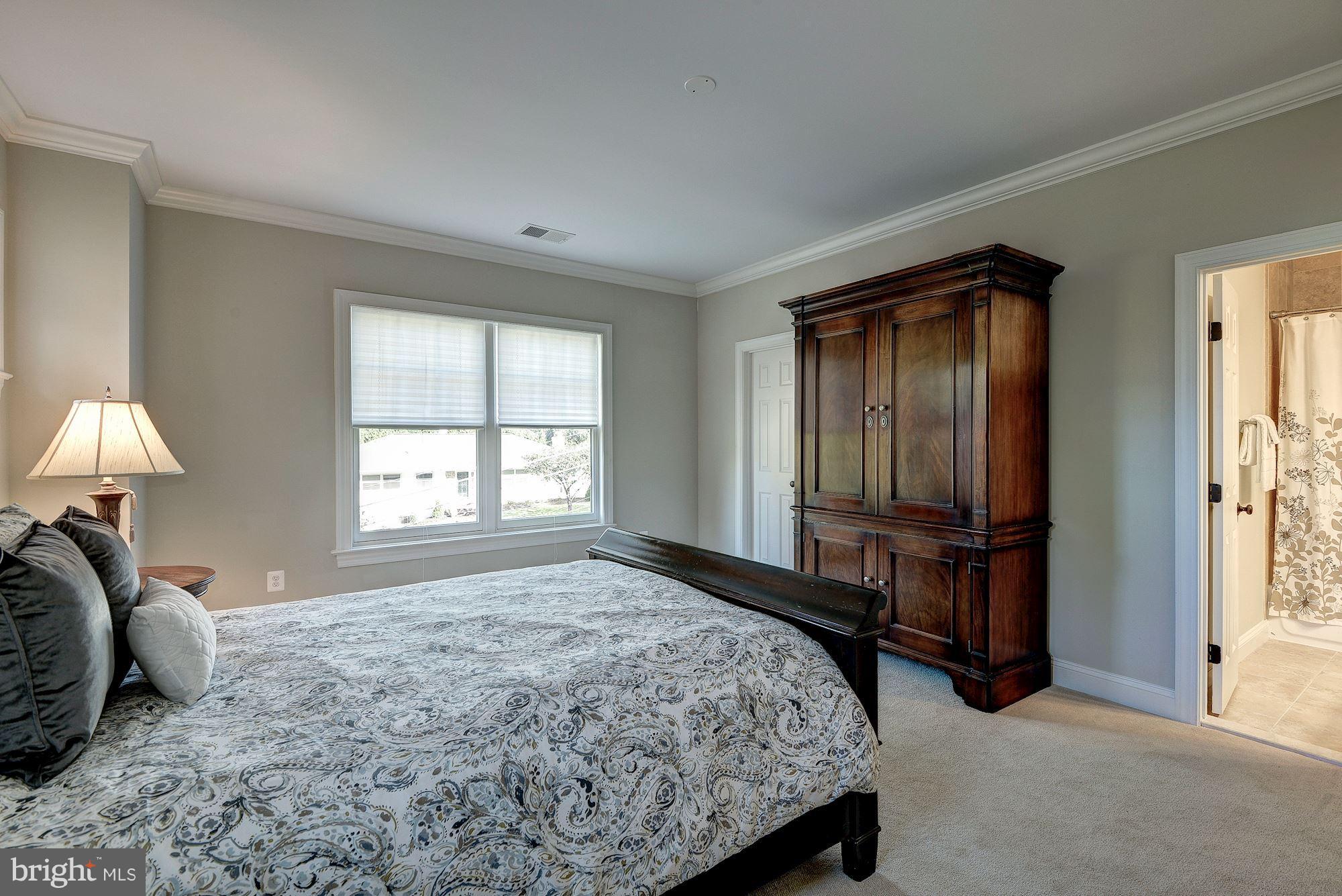 ARLINGWOOD - Residential