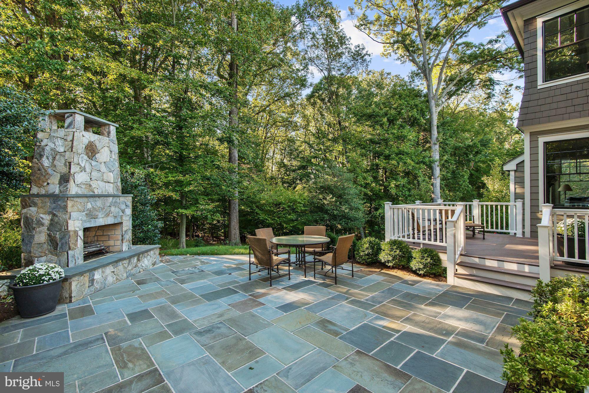 ARLINGWOOD - Residential