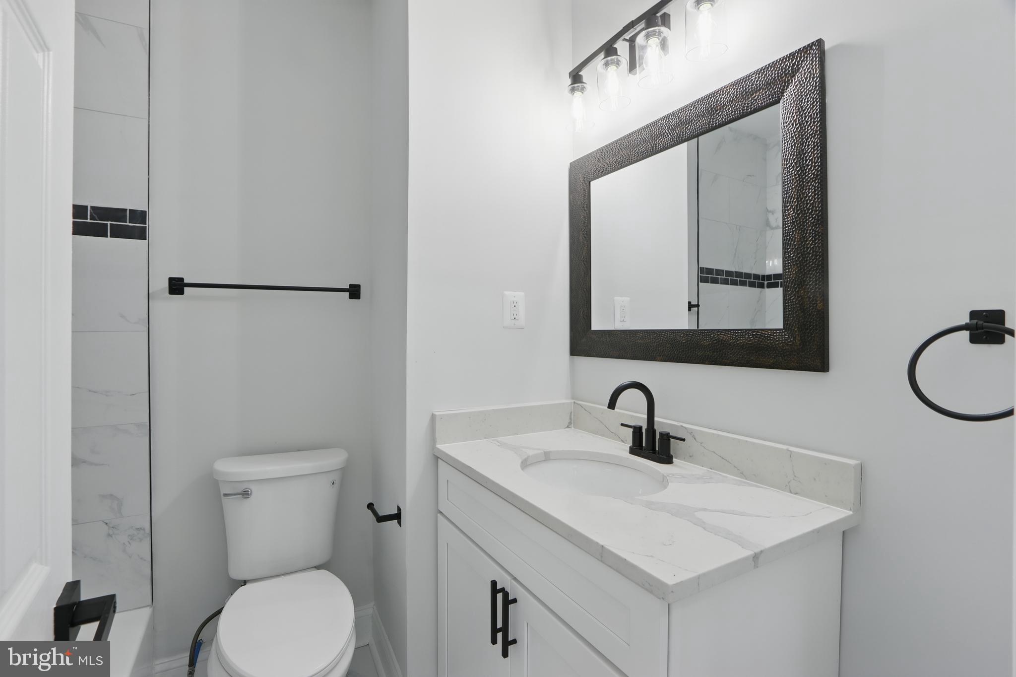 HIGHLANDTOWN - Residential