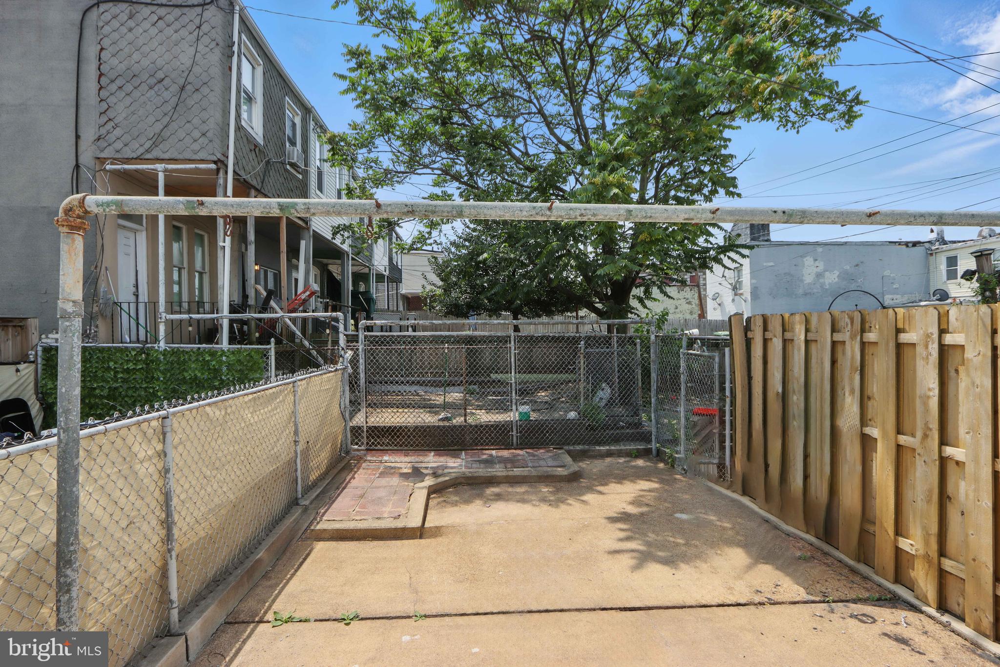 HIGHLANDTOWN - Residential