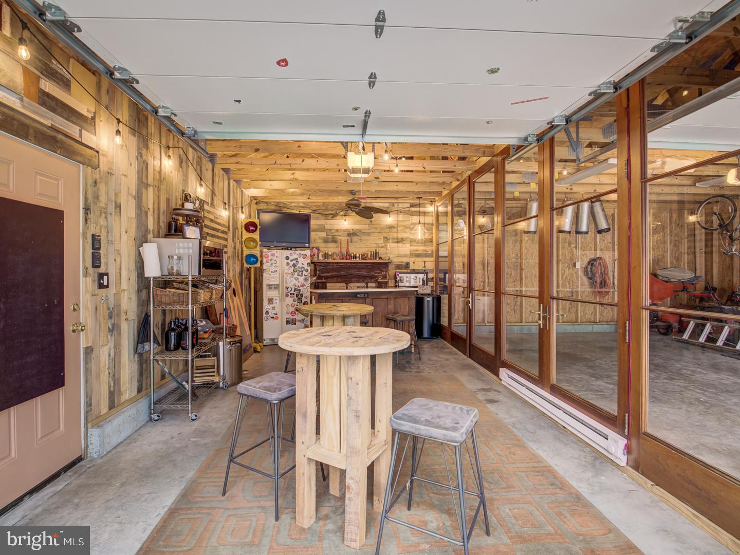 WEDGEWOOD - Residential