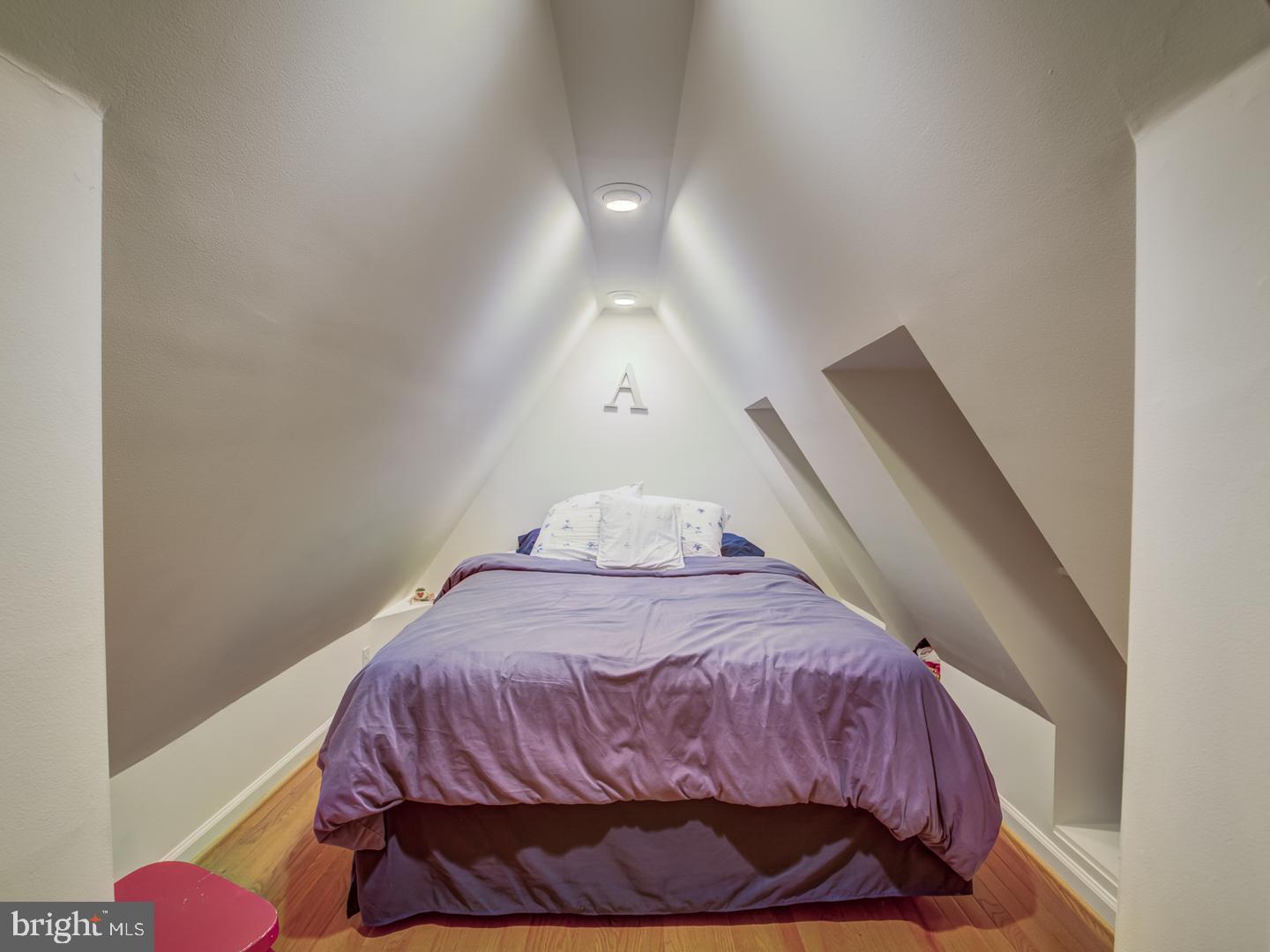 WEDGEWOOD - Residential