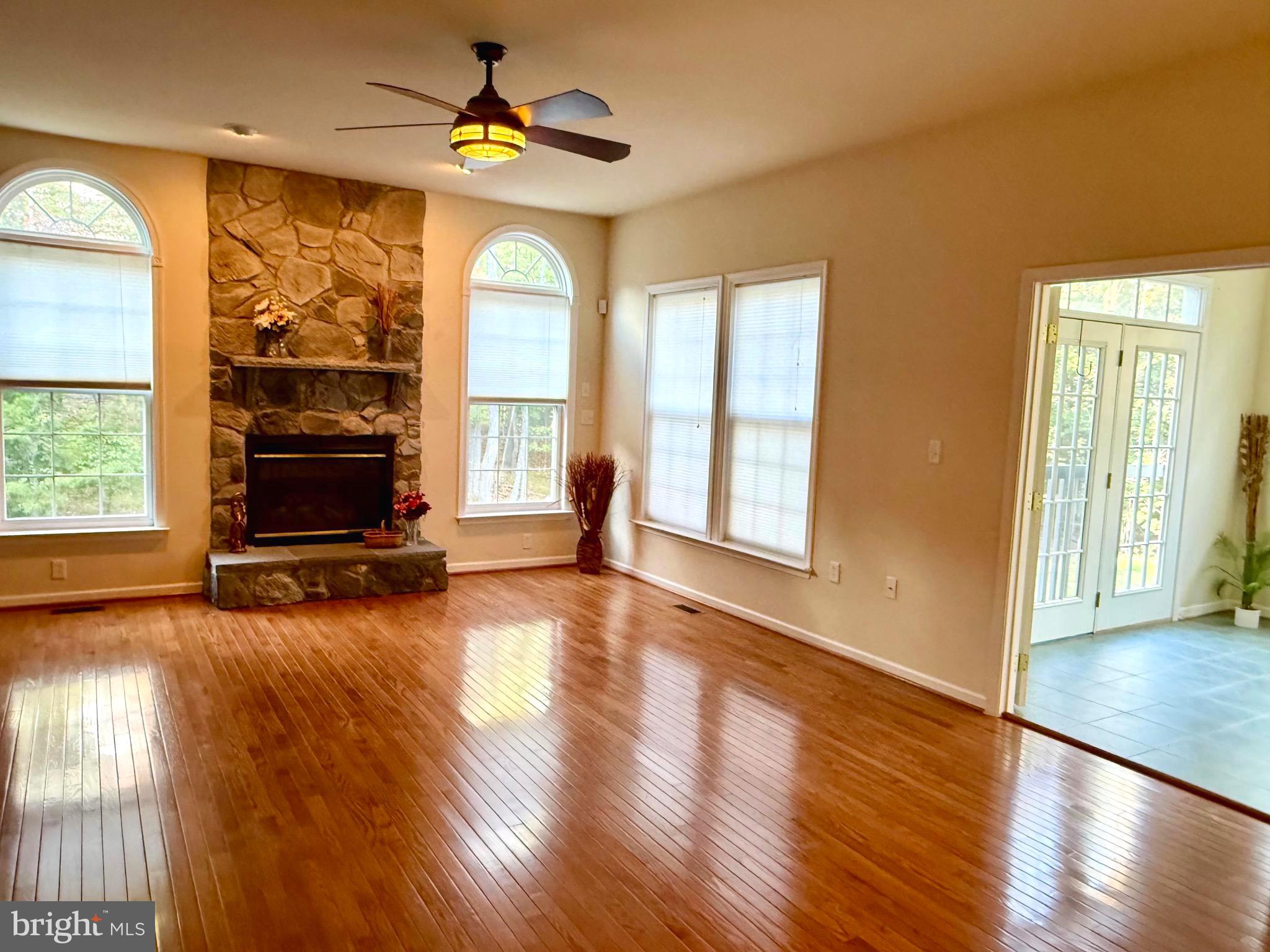 SHERWOOD FOREST - Residential