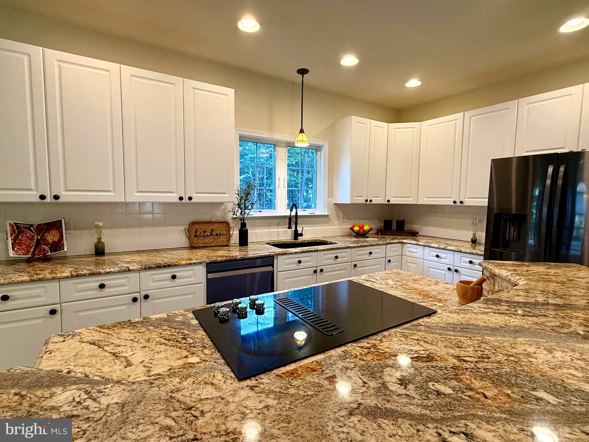 SHERWOOD FOREST - Residential