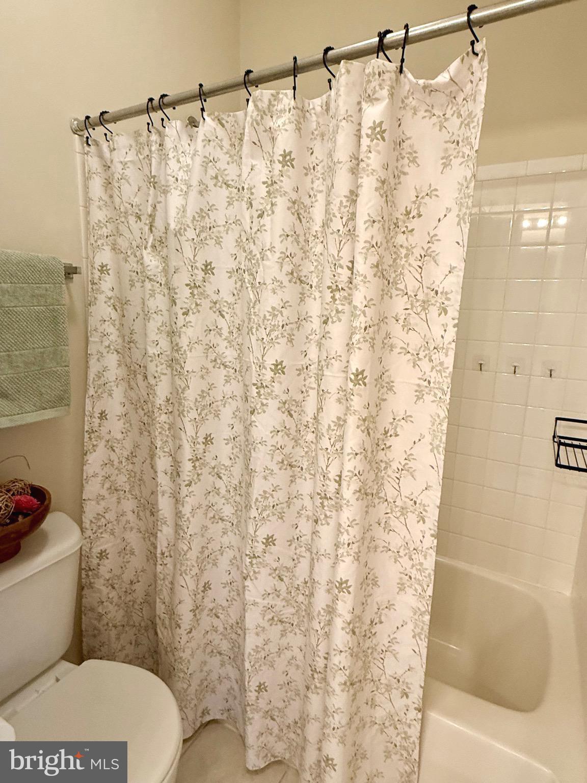 SHERWOOD FOREST - Residential