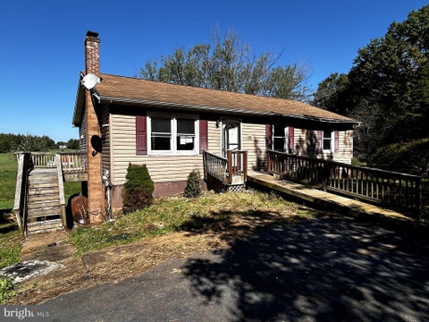 Photo of 11235 Muddy Run Lane, CULPEPER, VA 22701 (MLS # VACU2015230)