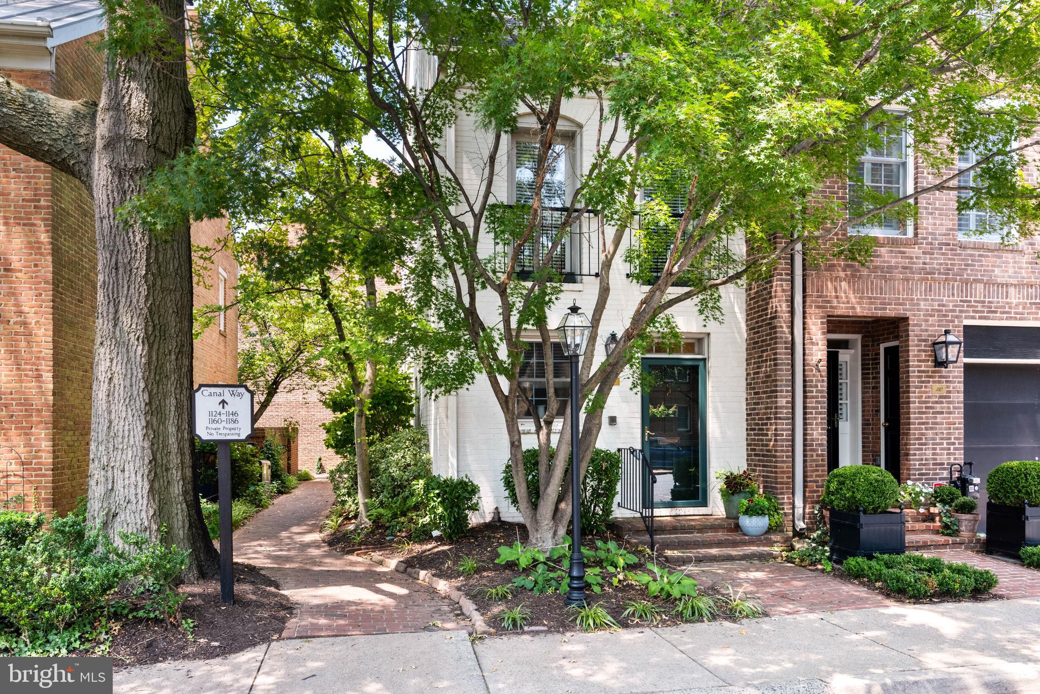 CANAL WAY - Residential Lease