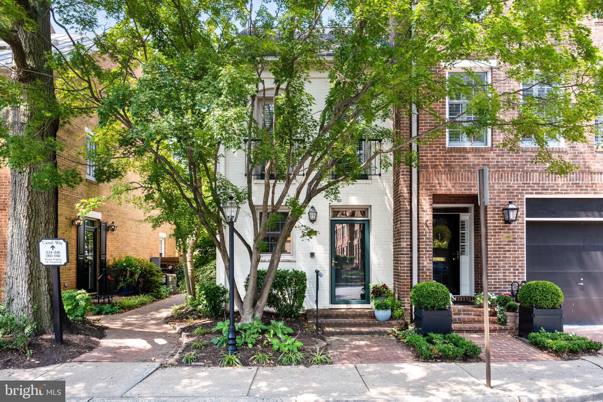 CANAL WAY - Residential Lease