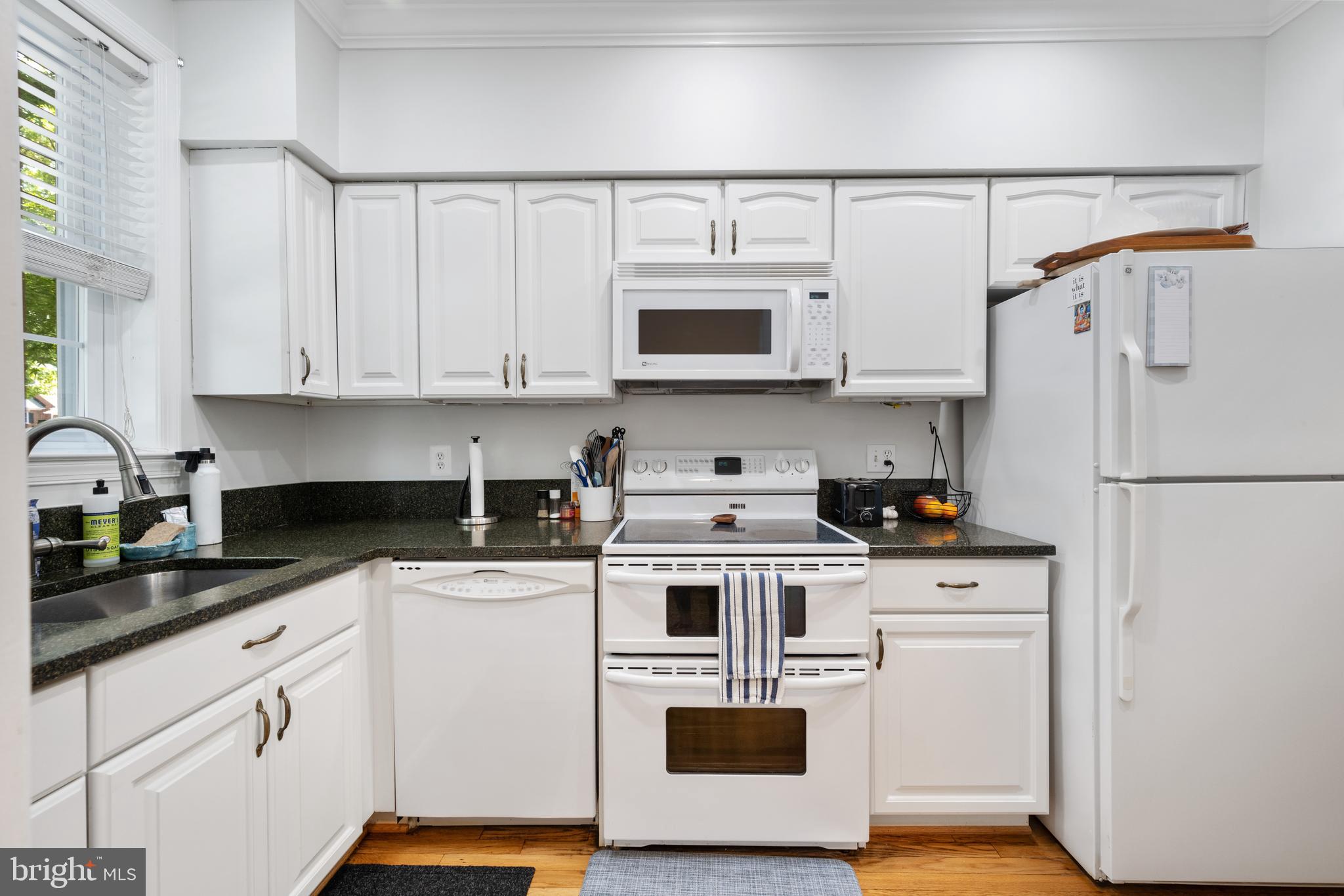 CANAL WAY - Residential Lease