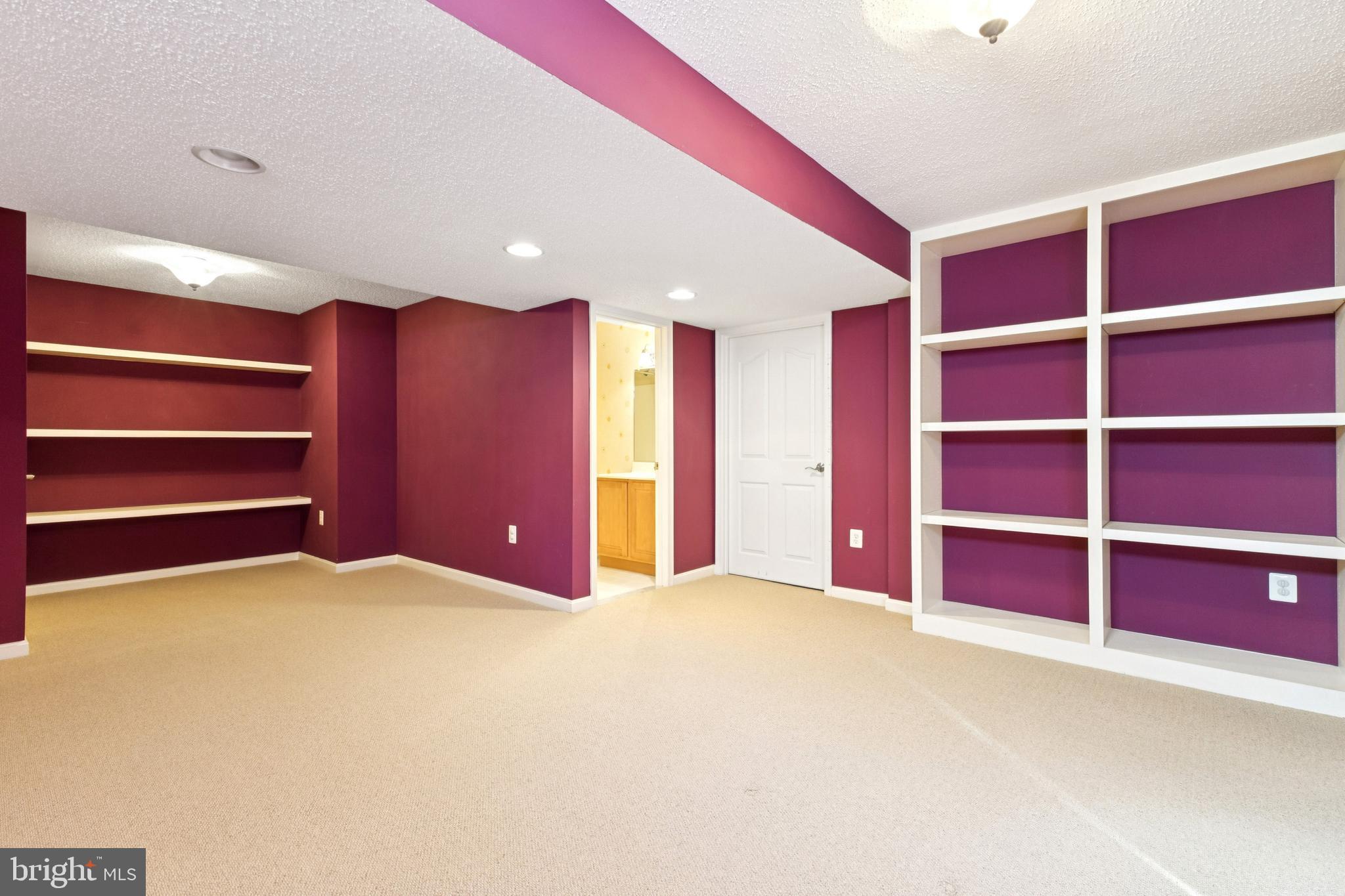 HAWTHORNE GREENE - Residential