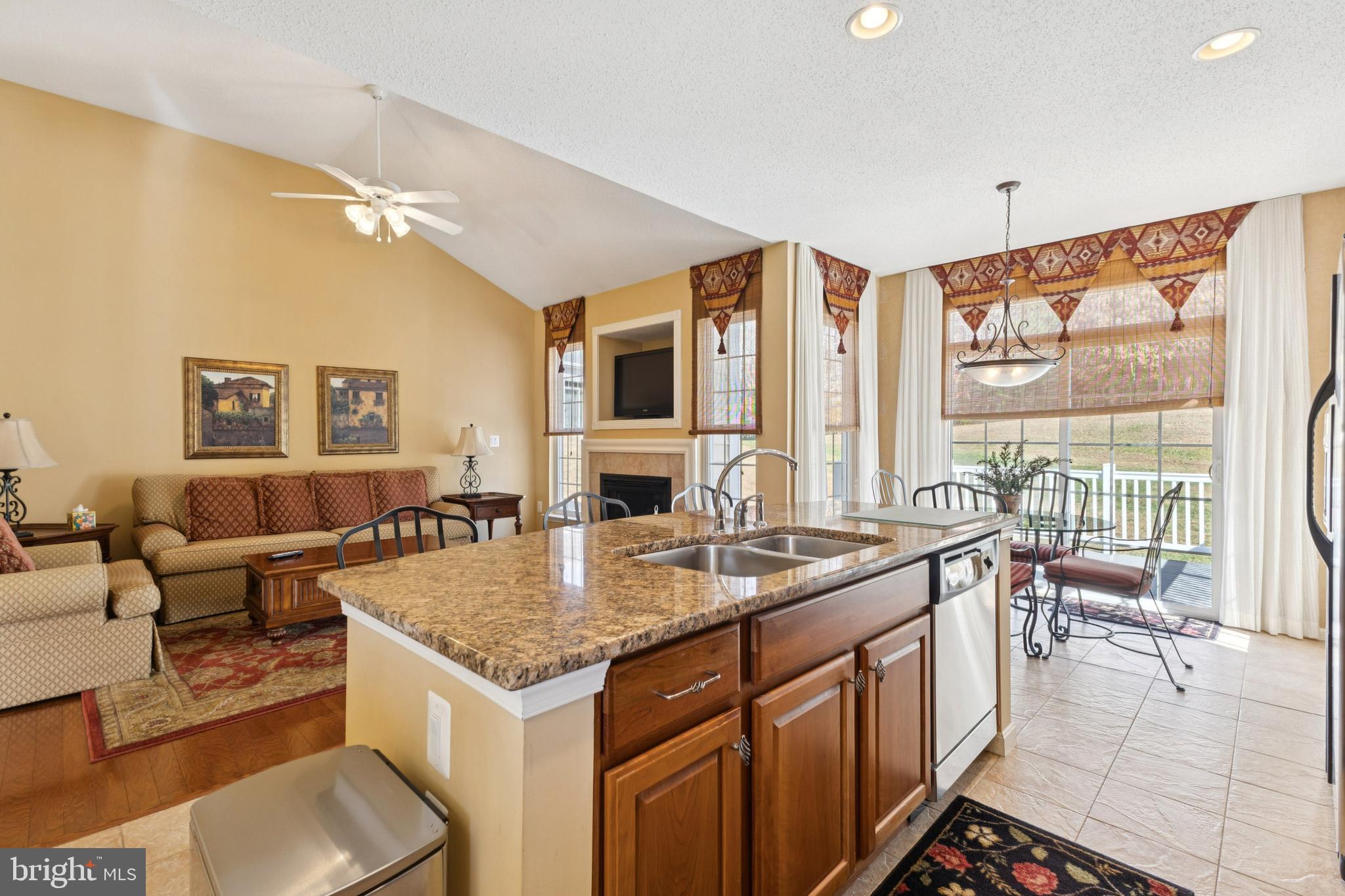 136 HAWTHORNE GREENE CIRCLE