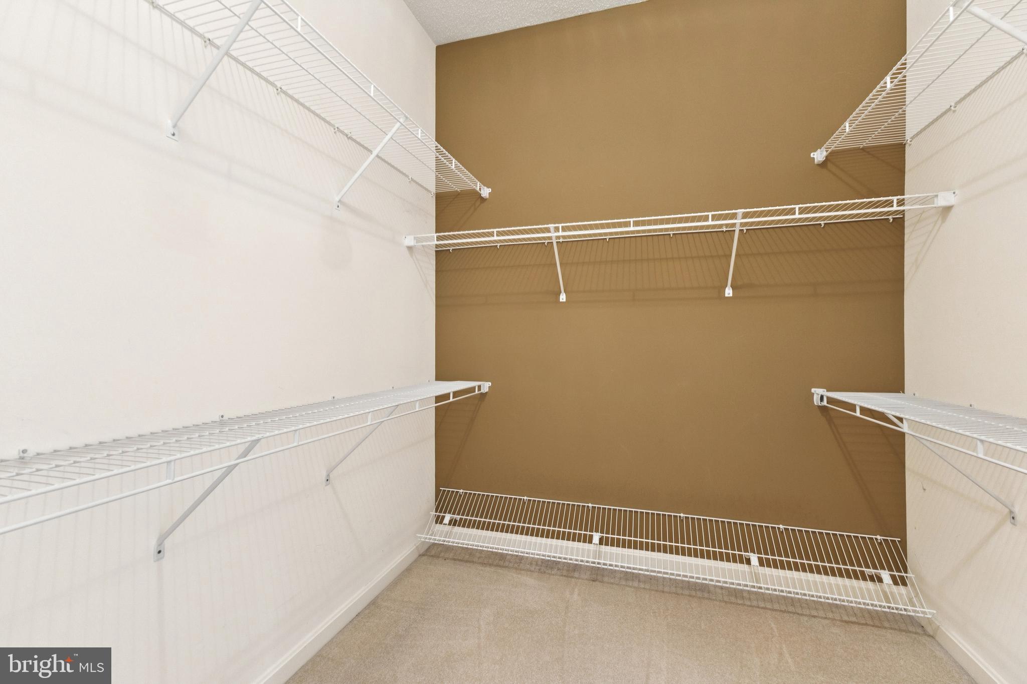 HAWTHORNE GREENE - Residential