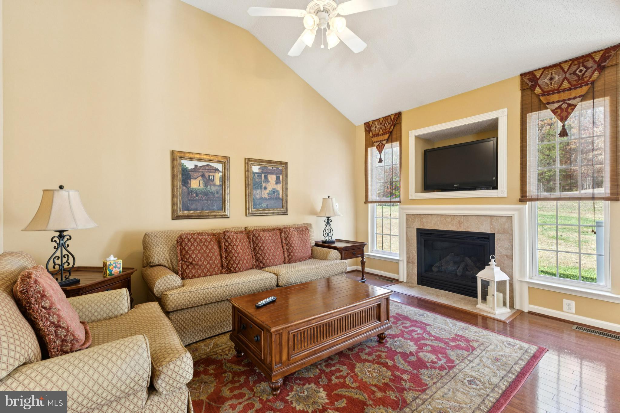 HAWTHORNE GREENE - Residential