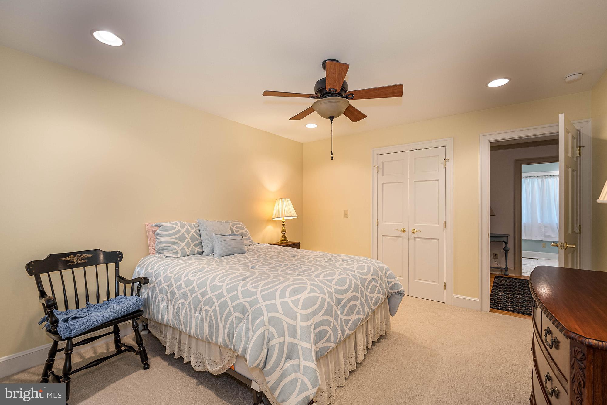 STATE PARK ROAD - Residential