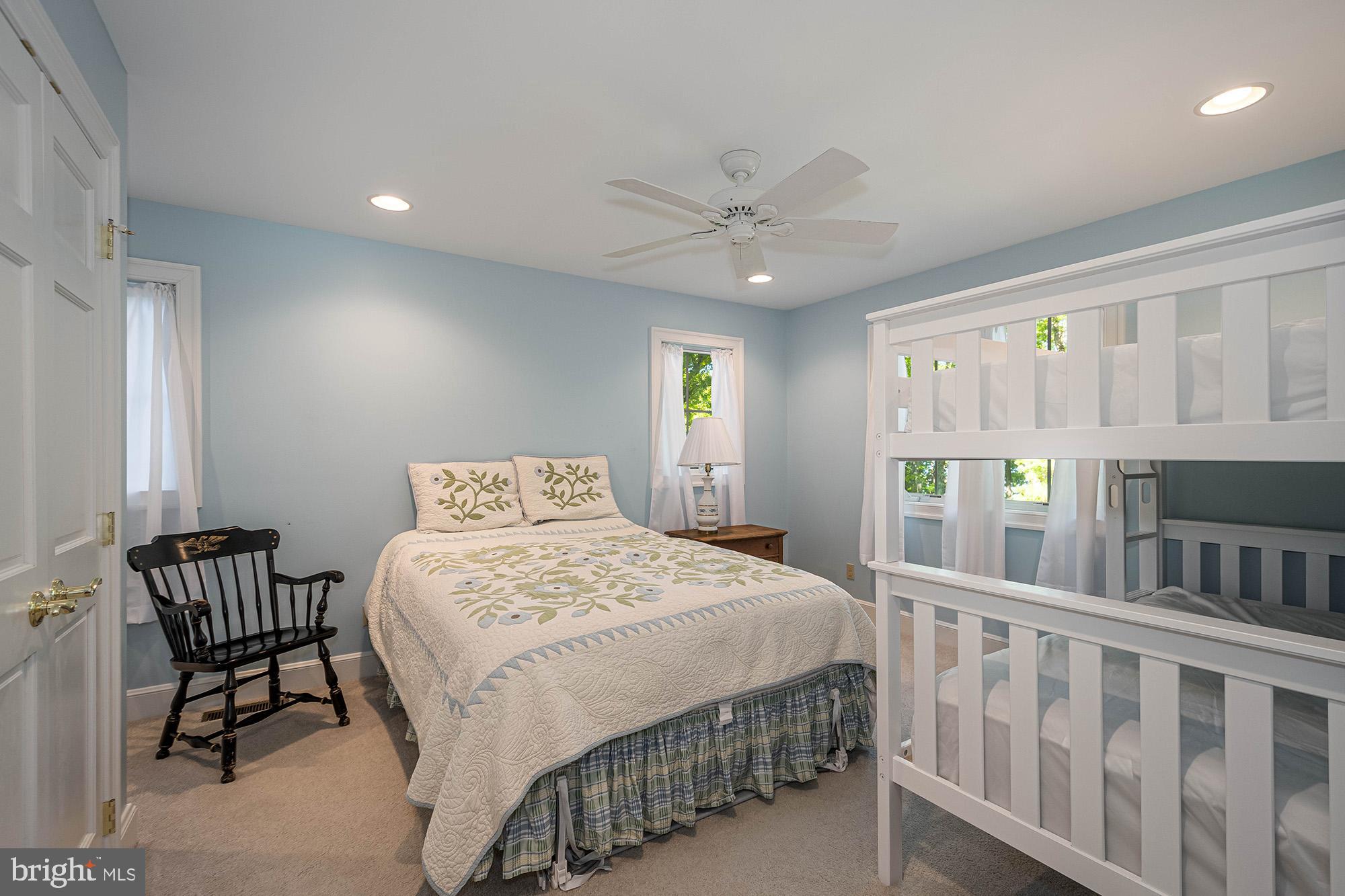 STATE PARK ROAD - Residential