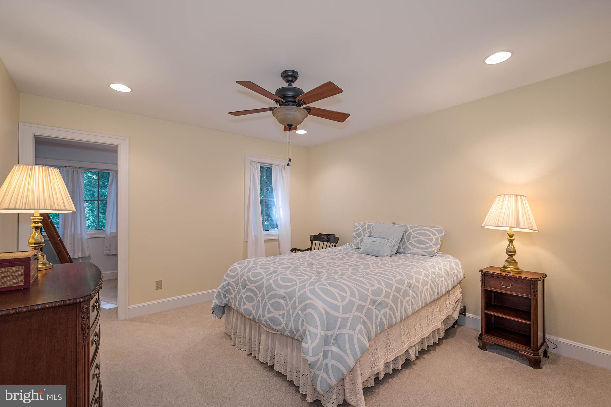 STATE PARK ROAD - Residential