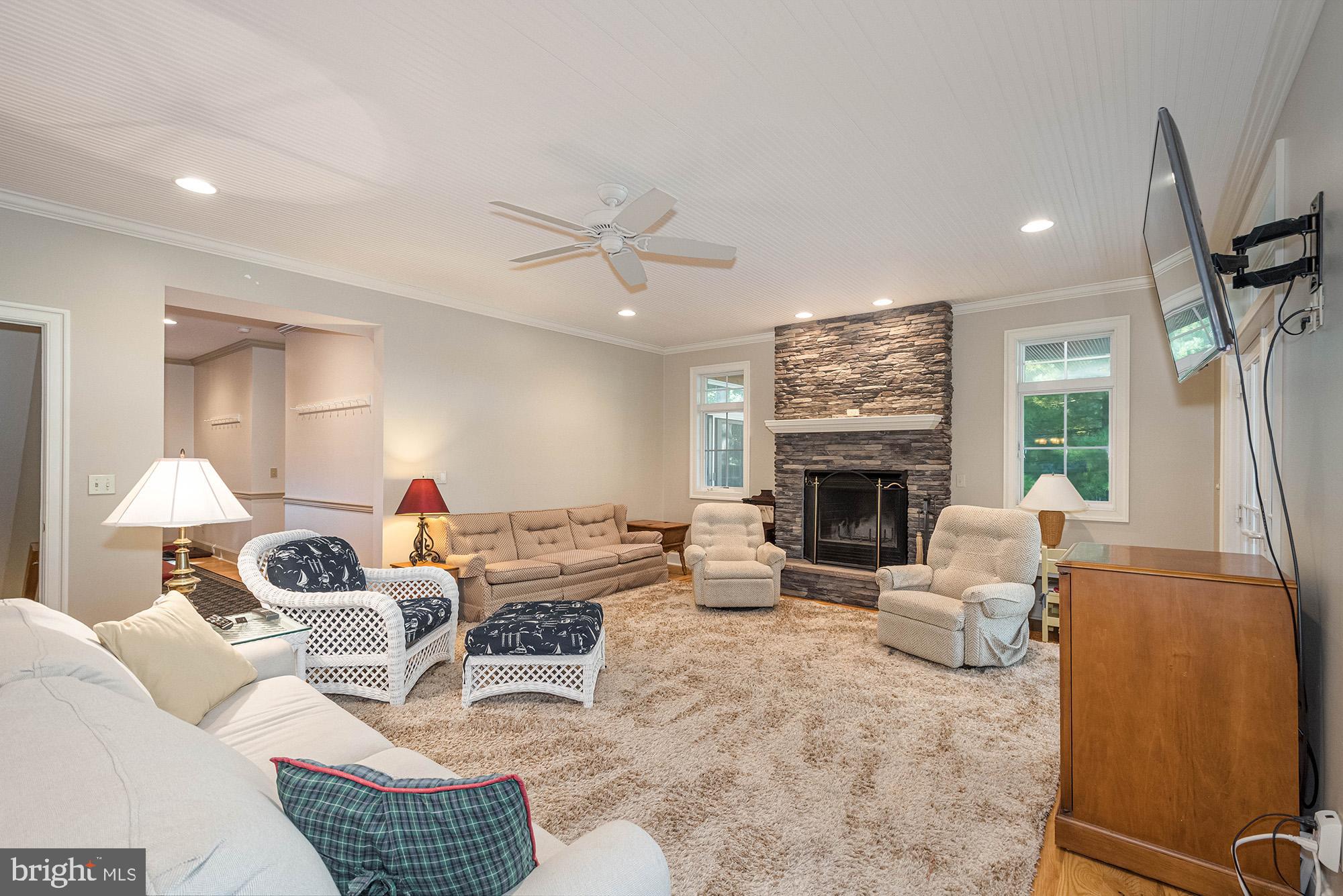 STATE PARK ROAD - Residential