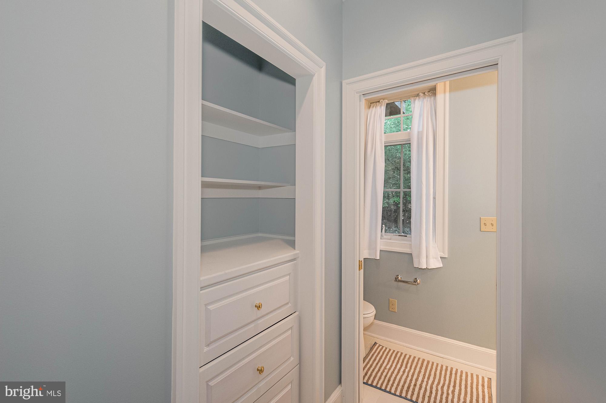 STATE PARK ROAD - Residential